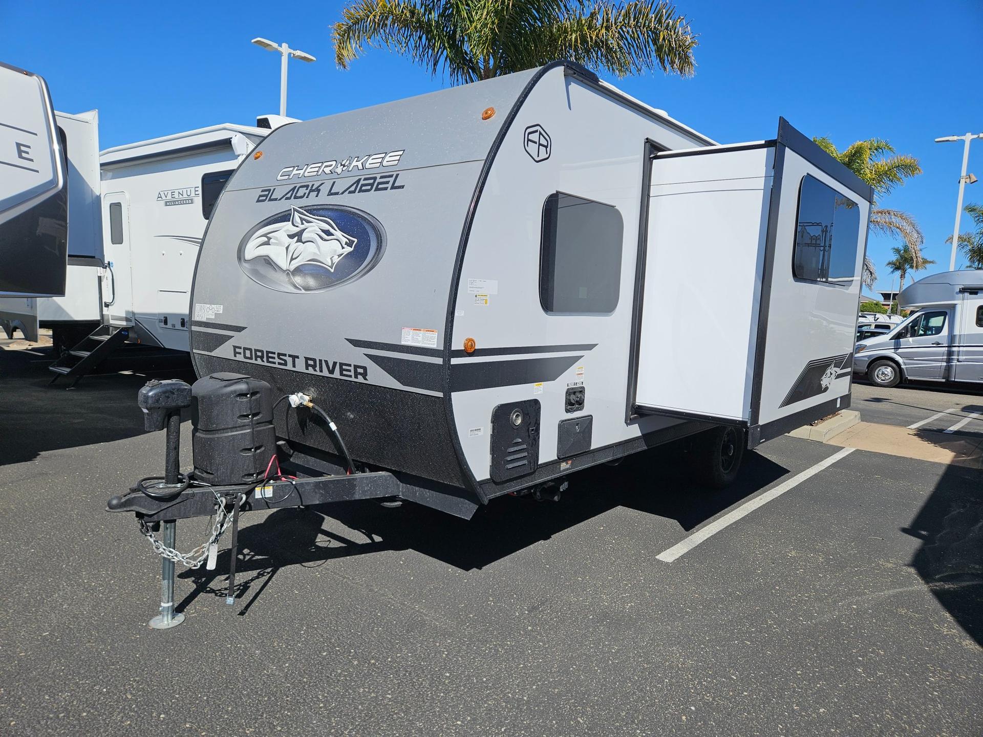 2026 Forest River RV 2026 Forest River RV Cherokee Wolf Pup Black Label - thumbnail 3