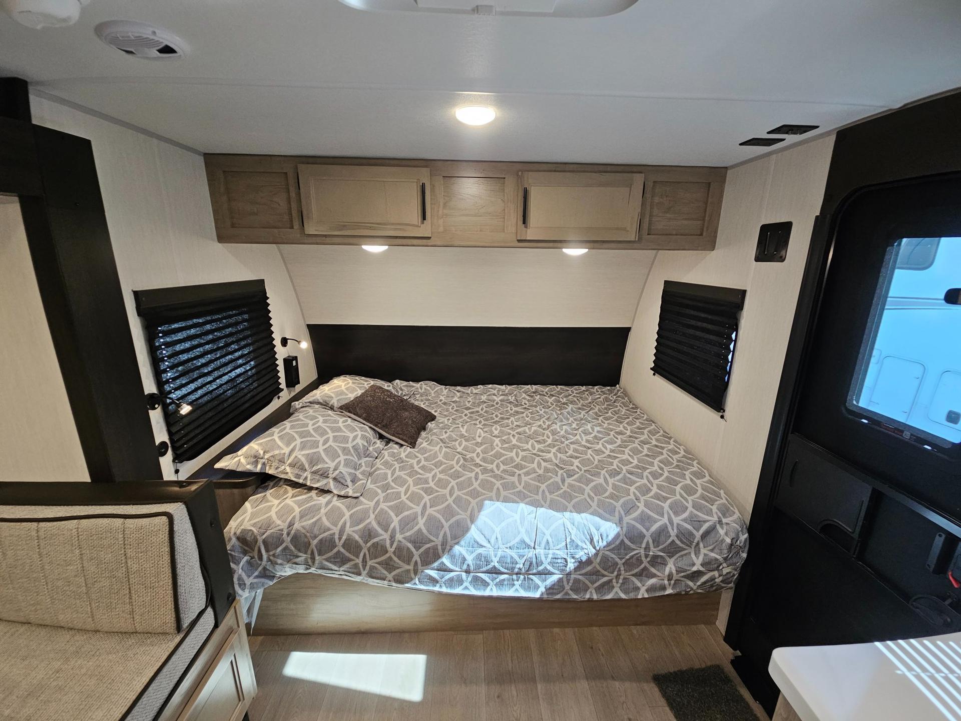 2026 Forest River RV 2026 Forest River RV Cherokee Wolf Pup Black Label - thumbnail 18