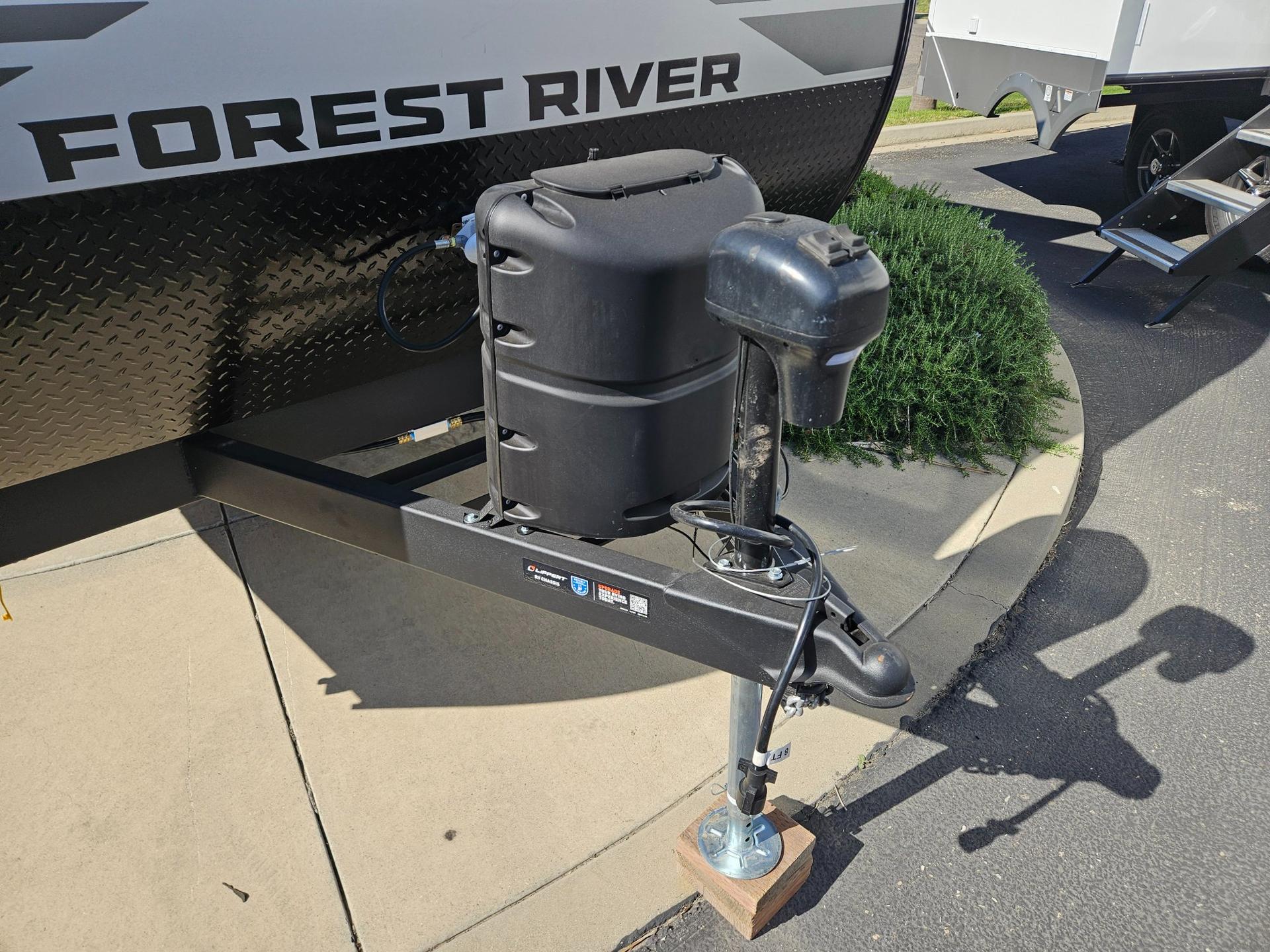 2026 Forest River RV 2026 Forest River RV Cherokee Wolf Pup Black Label - thumbnail 28