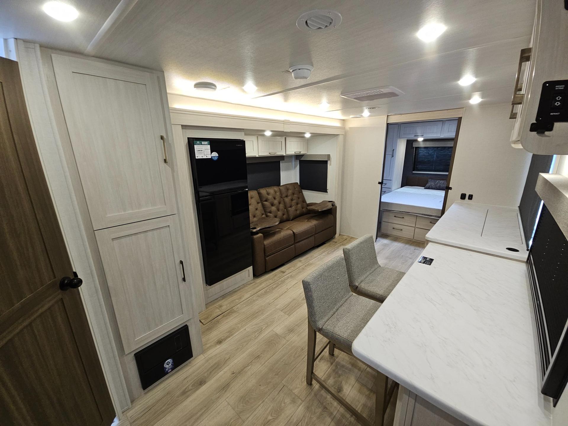 2026 Forest River 2026 Forest River Surveyor Legend - thumbnail 6