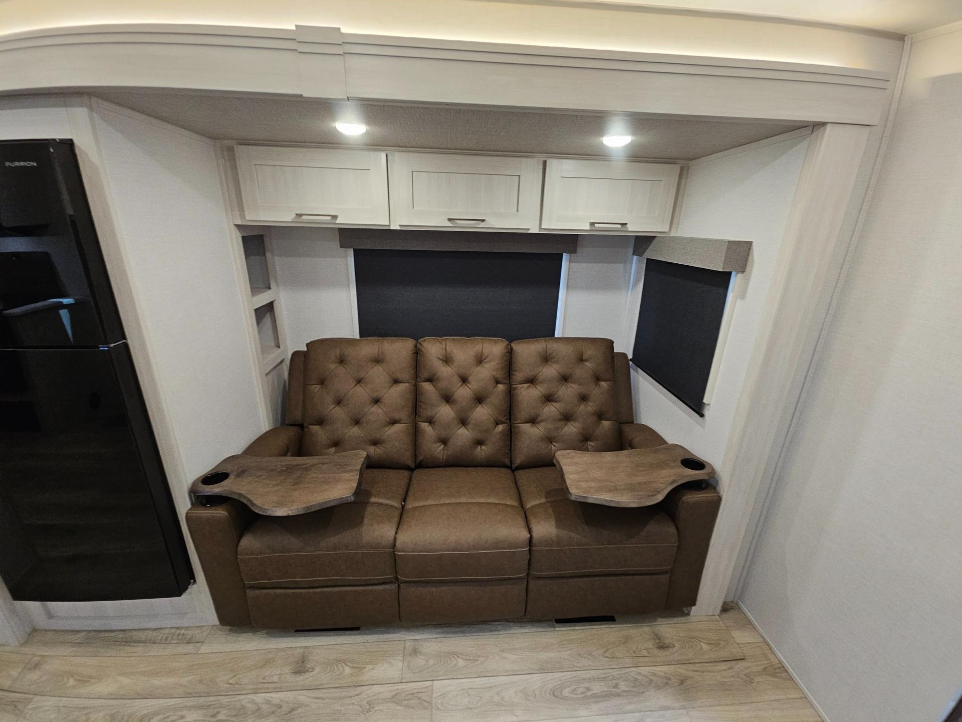 2026 Forest River 2026 Forest River Surveyor Legend - thumbnail 9