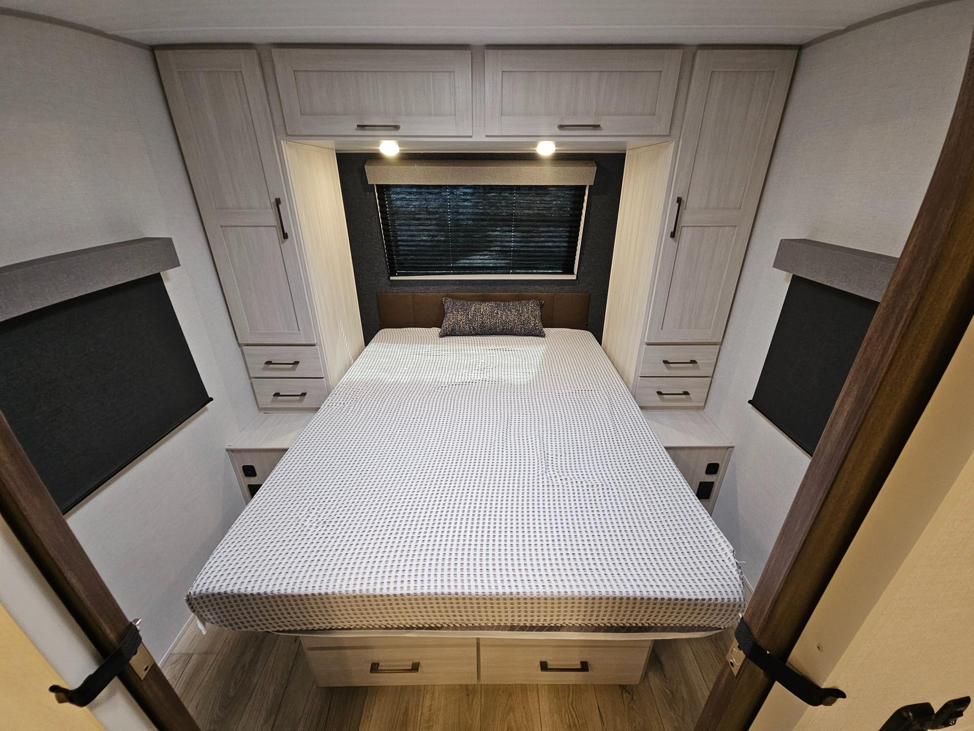 2026 Forest River 2026 Forest River Surveyor Legend - thumbnail 24