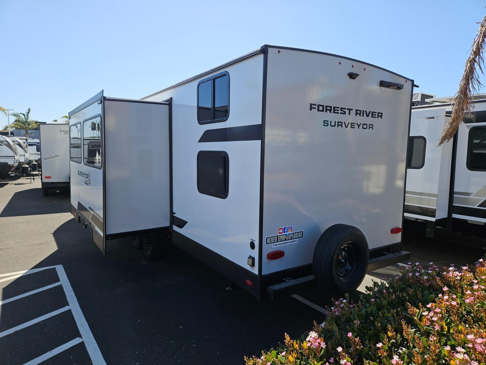 2026 Forest River 2026 Forest River Surveyor Camp Series - thumbnail 4