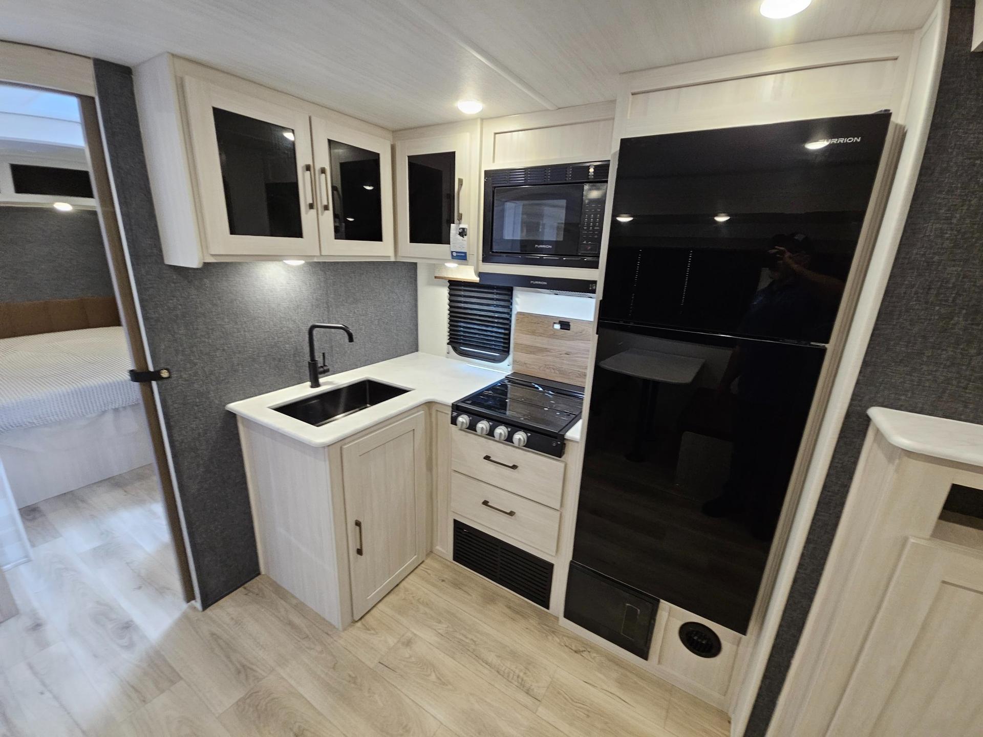 2026 Forest River 2026 Forest River Surveyor Camp Series - thumbnail 9