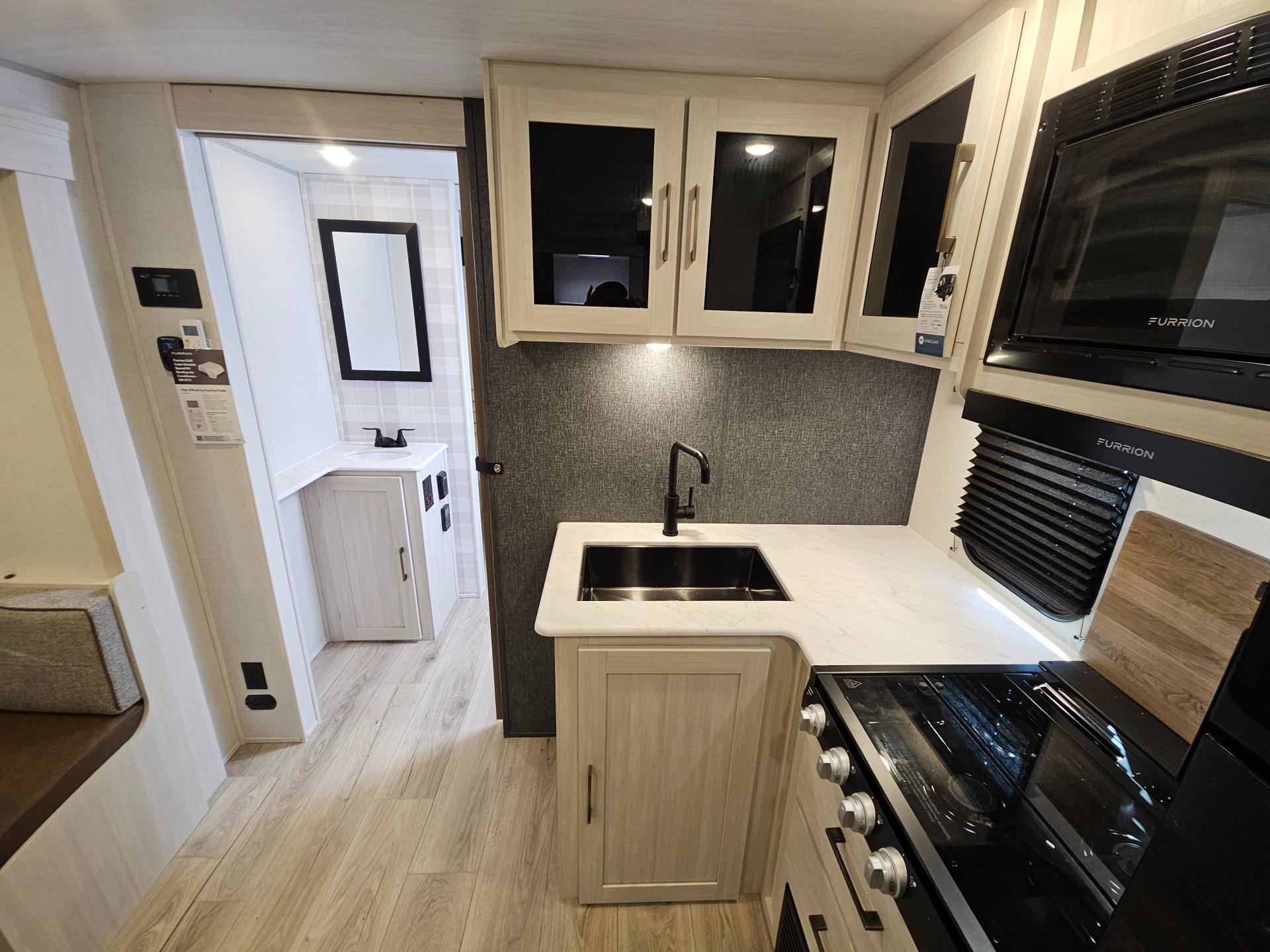 2026 Forest River 2026 Forest River Surveyor Camp Series - thumbnail 10