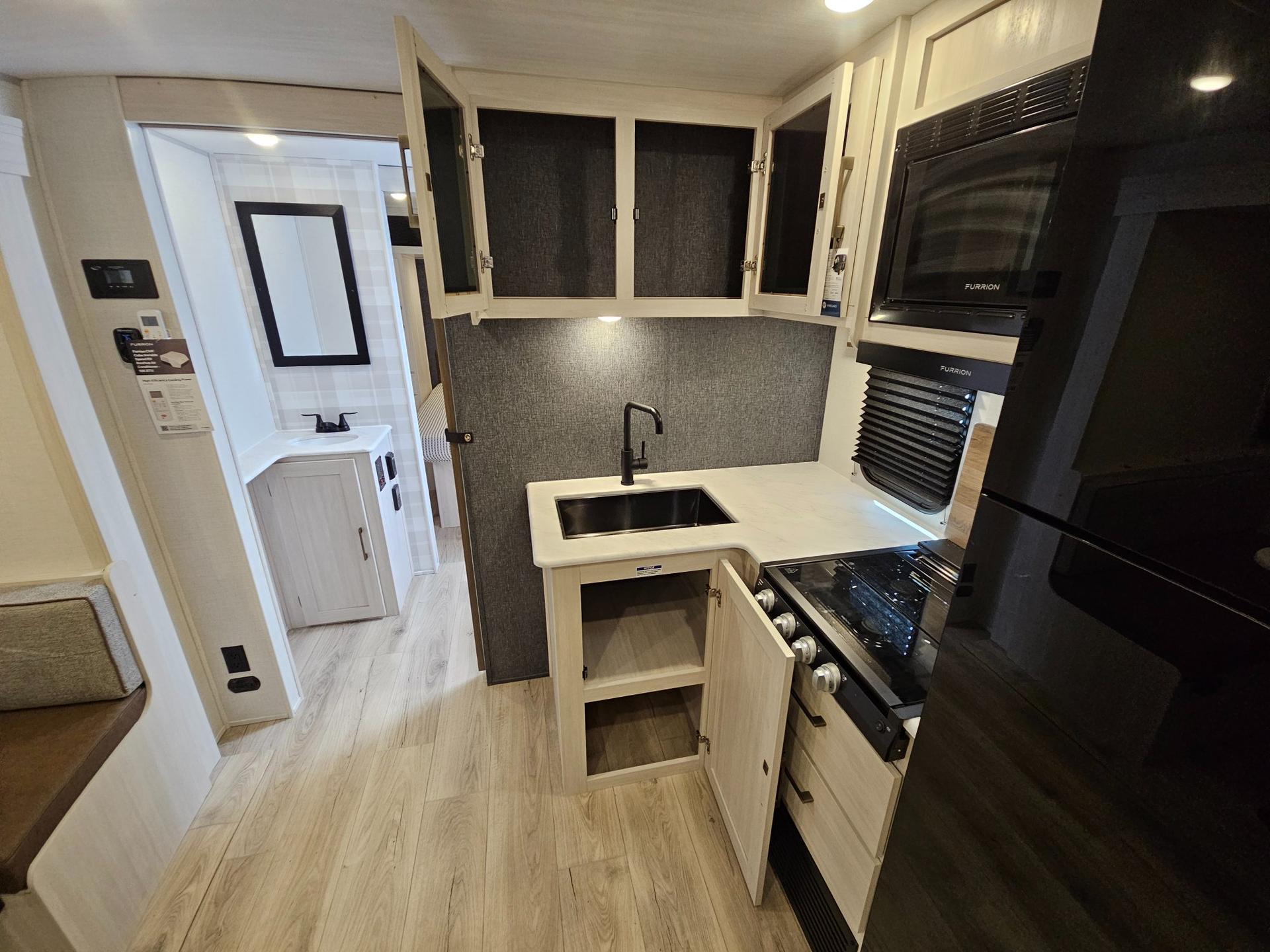 2026 Forest River 2026 Forest River Surveyor Camp Series - thumbnail 12