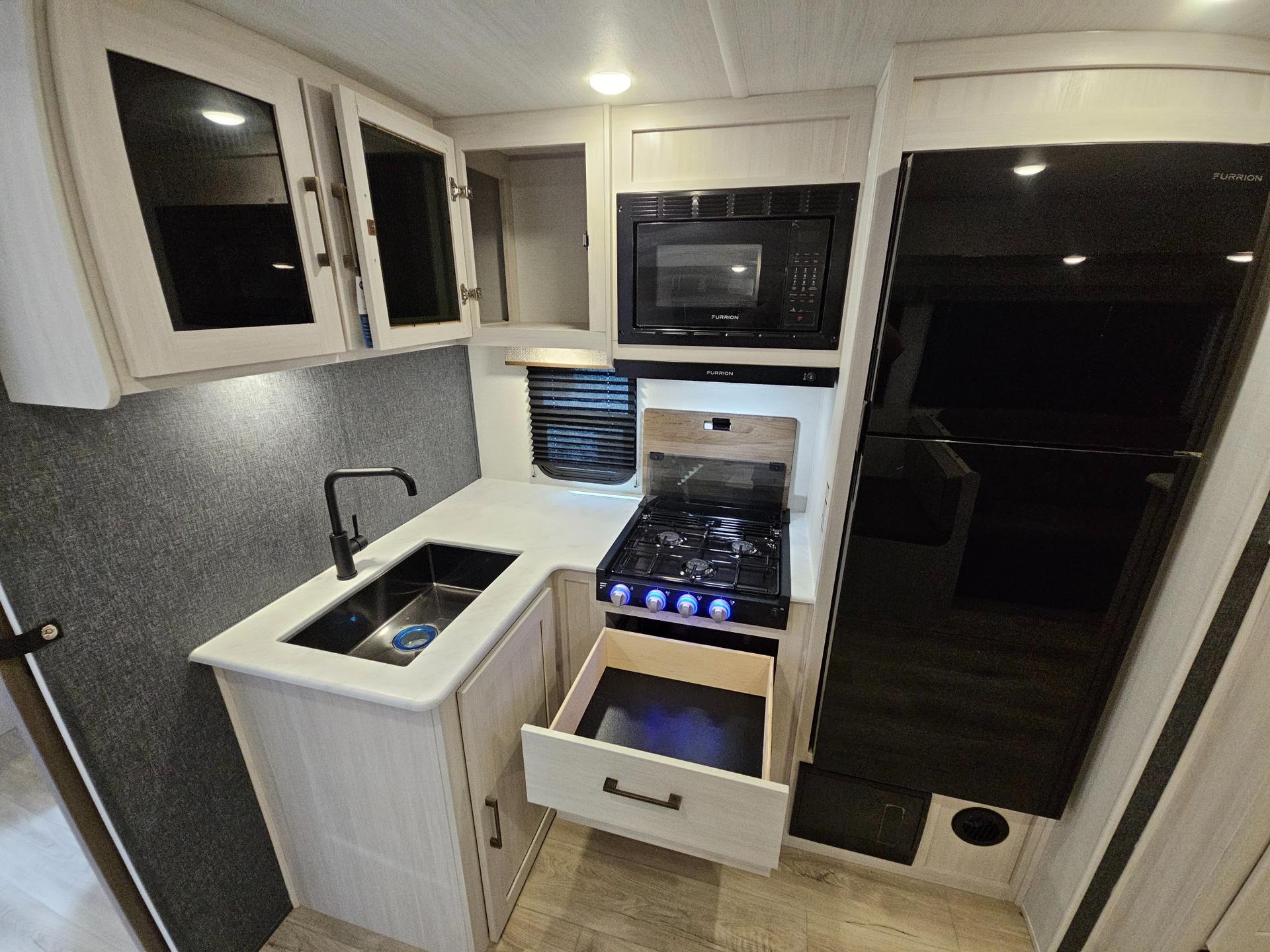 2026 Forest River 2026 Forest River Surveyor Camp Series - thumbnail 17