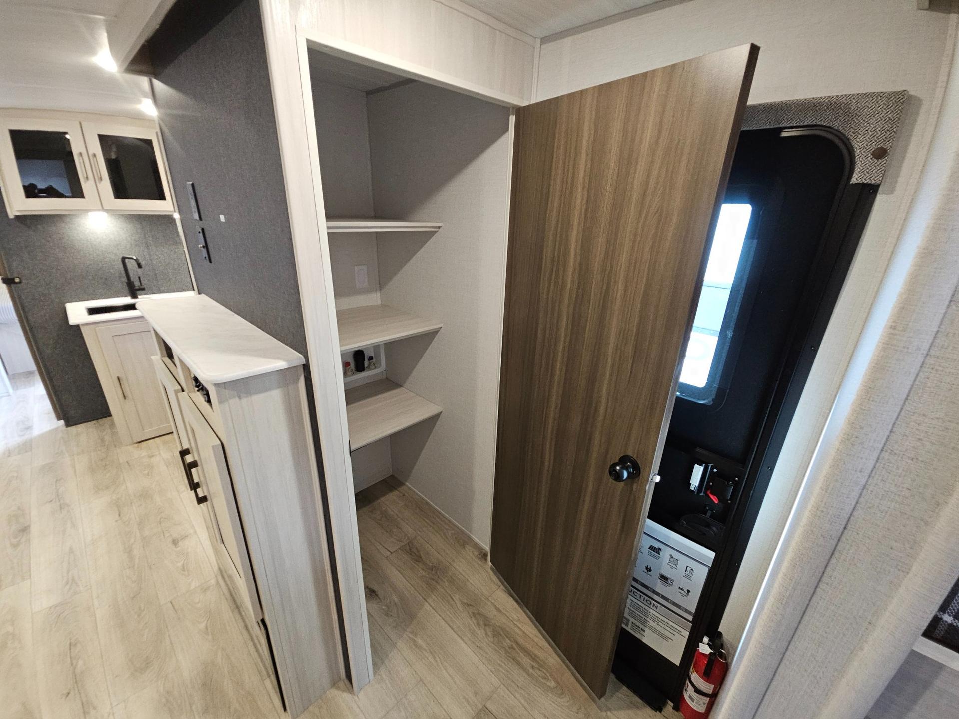 2026 Forest River 2026 Forest River Surveyor Camp Series - thumbnail 19