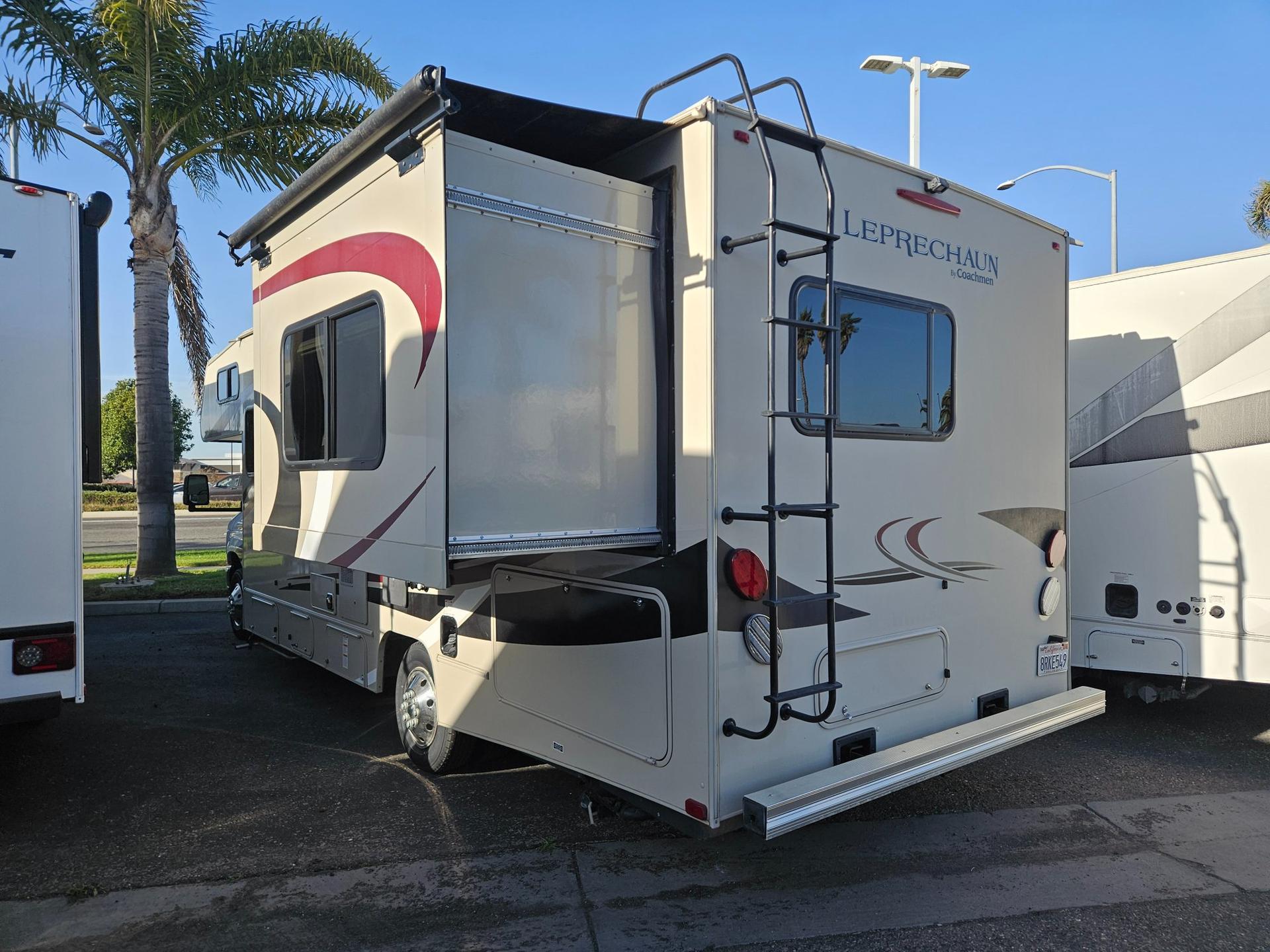 2020 Coachmen 2020 Coachmen Leprechaun - thumbnail 3