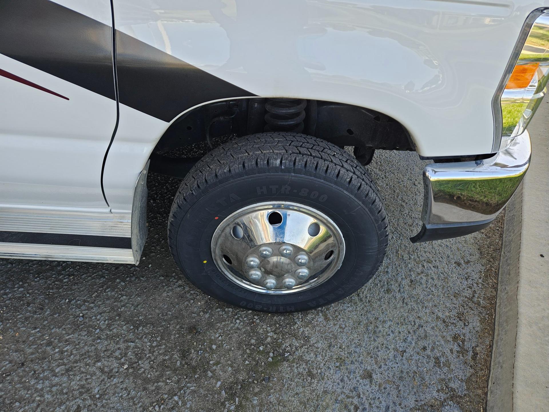 2020 Coachmen 2020 Coachmen Leprechaun - thumbnail 6