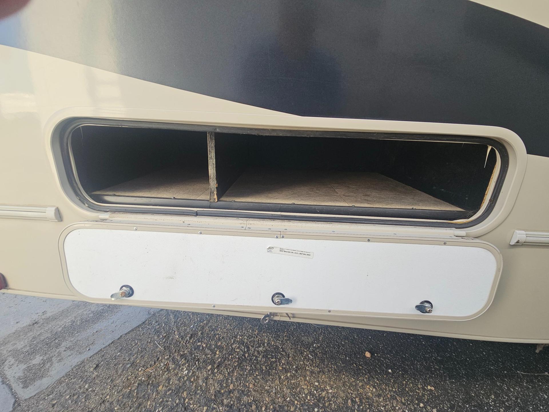 2020 Coachmen 2020 Coachmen Leprechaun - thumbnail 13