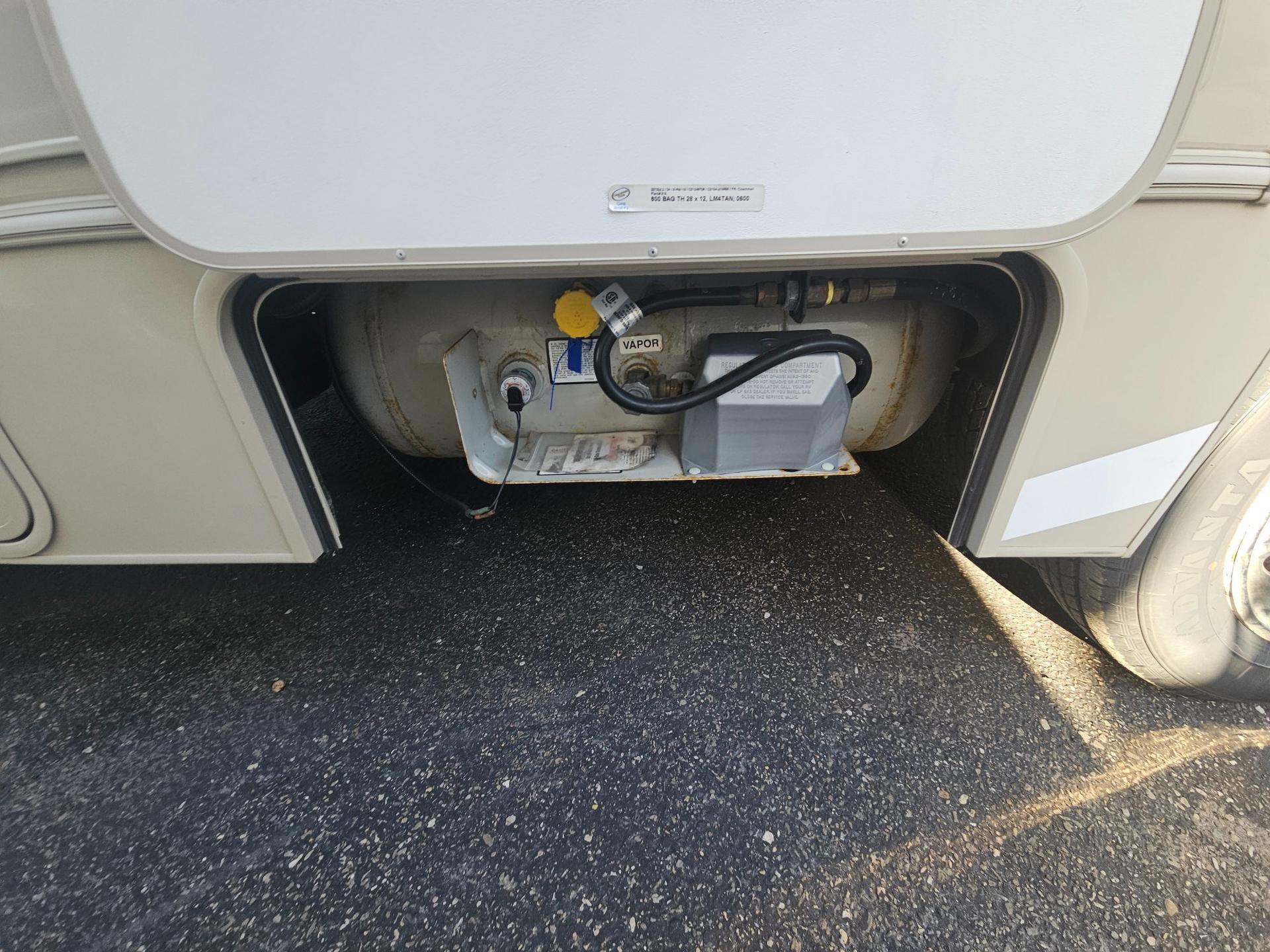 2020 Coachmen 2020 Coachmen Leprechaun - thumbnail 17