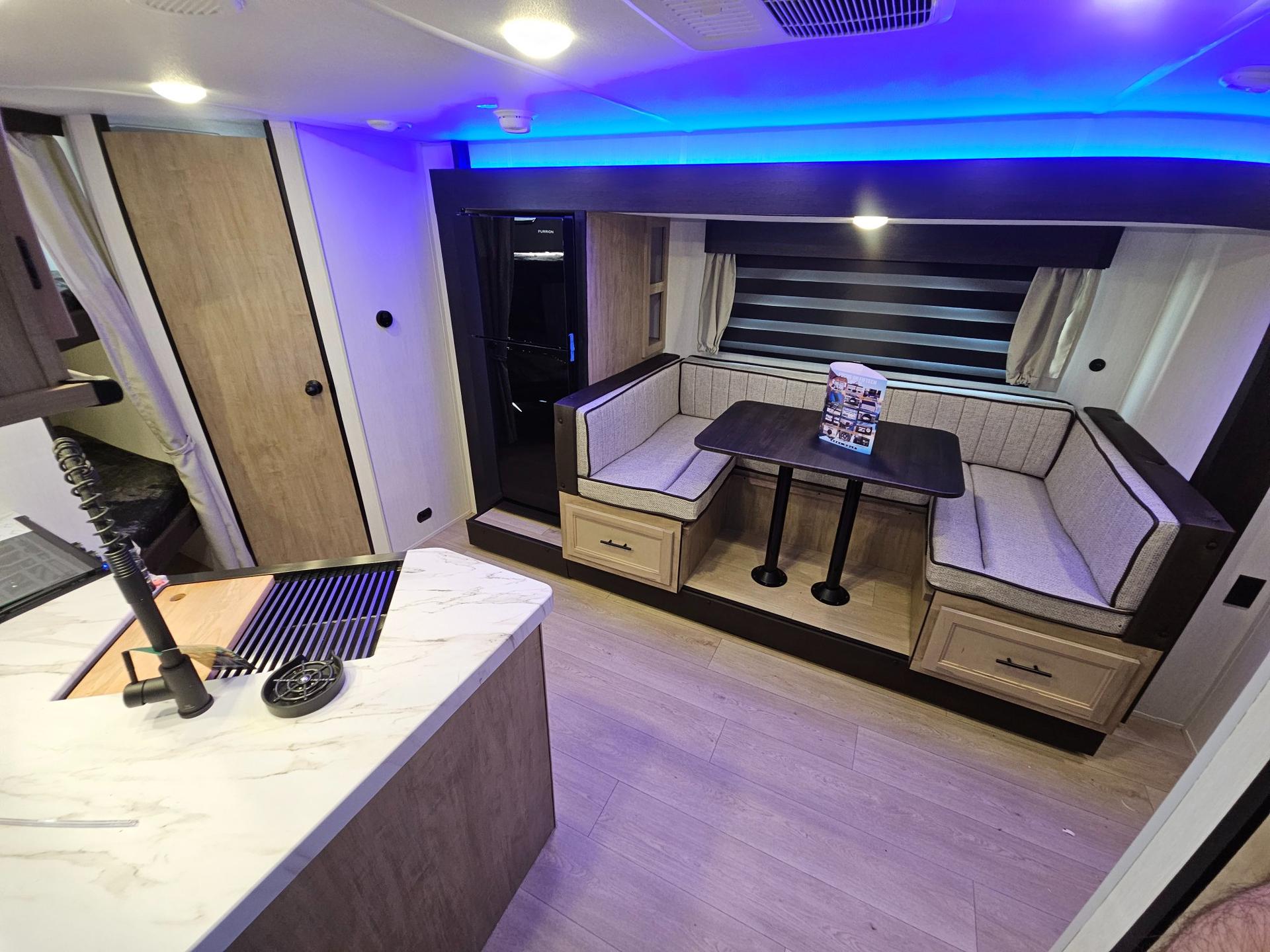 2026 Forest River 2026 Forest River Cherokee Grey Wolf - thumbnail 6