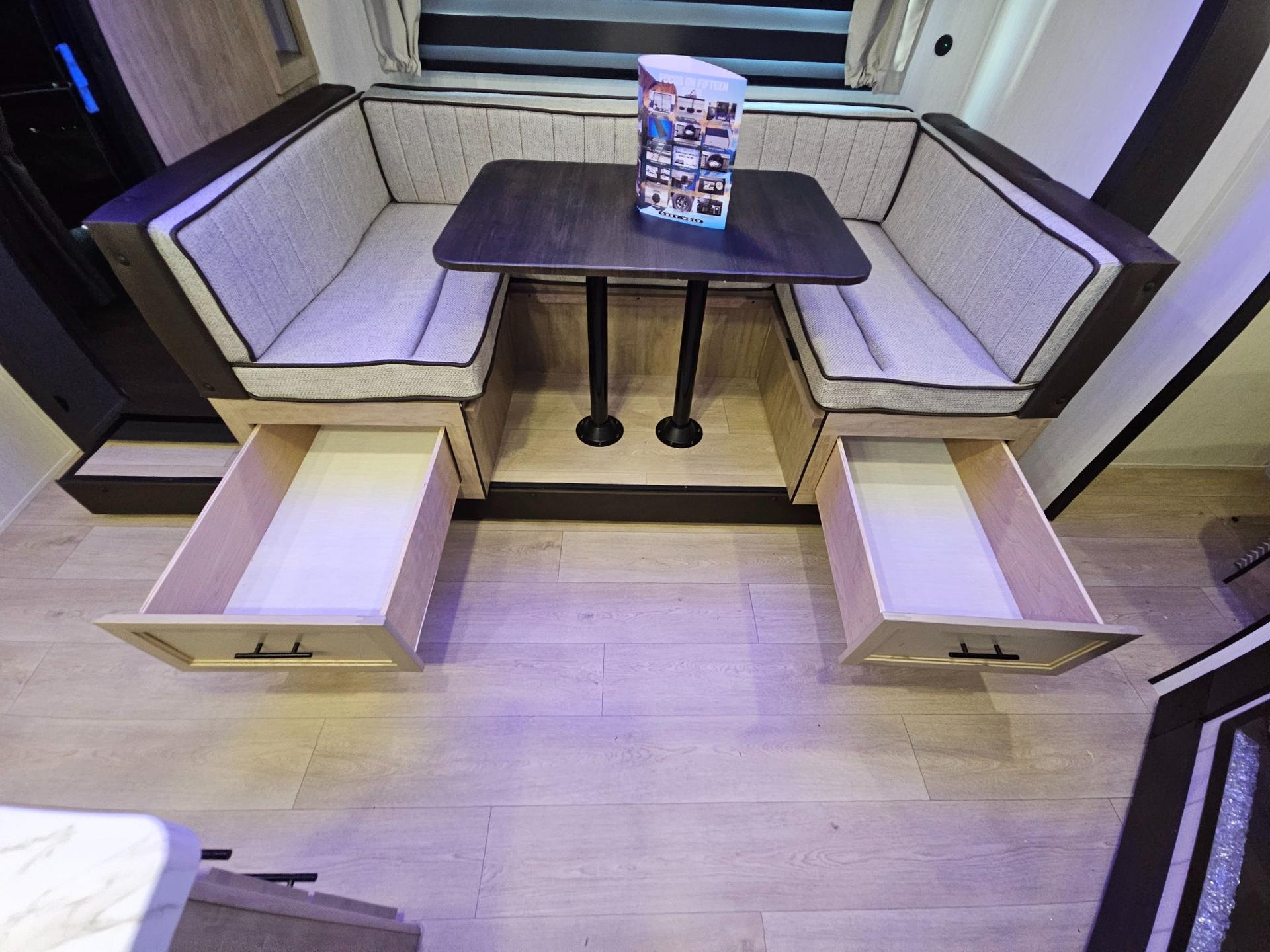 2026 Forest River 2026 Forest River Cherokee Grey Wolf - thumbnail 8