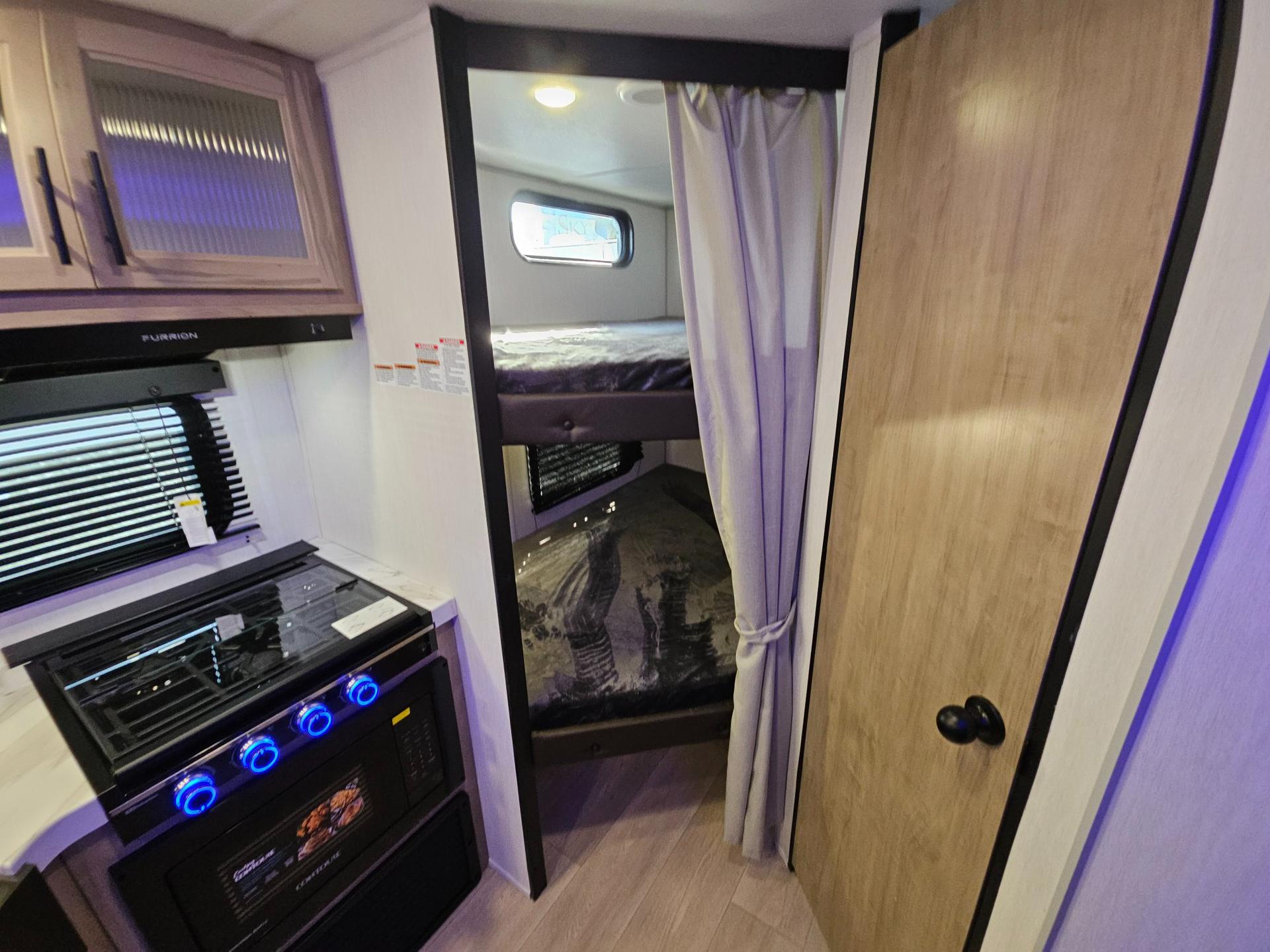 2026 Forest River 2026 Forest River Cherokee Grey Wolf - thumbnail 10