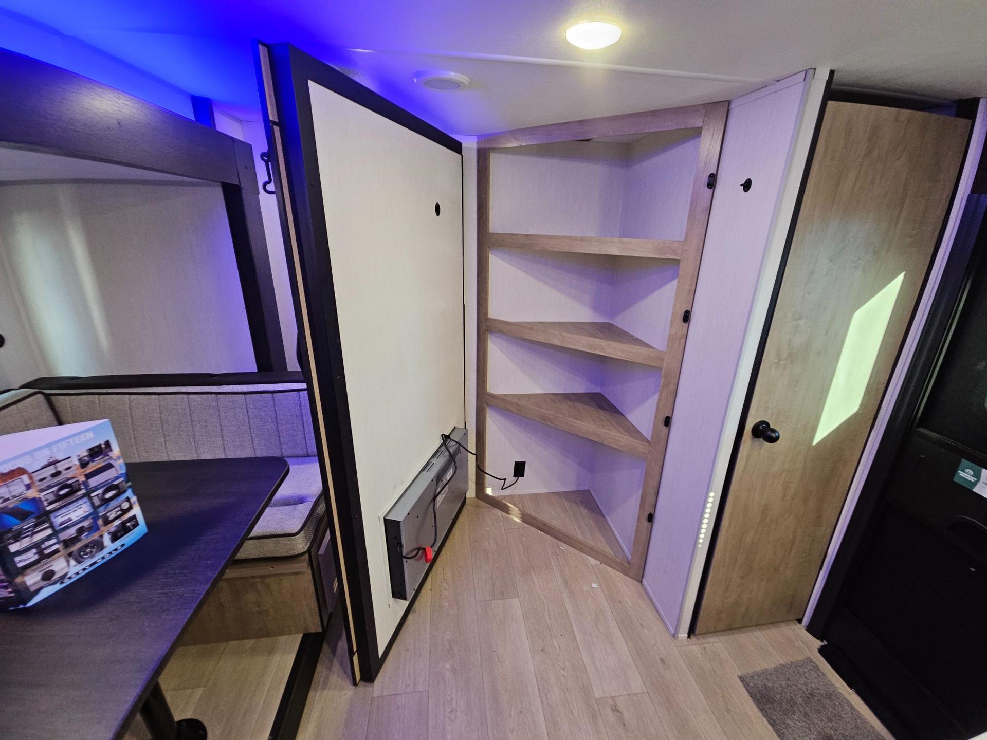 2026 Forest River 2026 Forest River Cherokee Grey Wolf - thumbnail 19