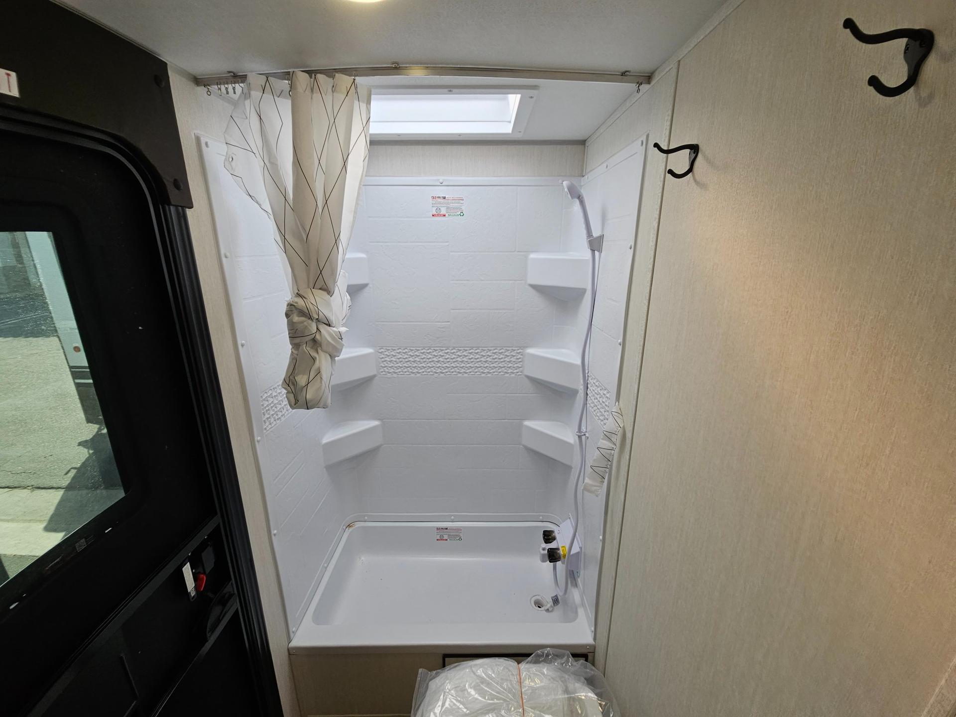 2026 Forest River 2026 Forest River Cherokee Grey Wolf - thumbnail 24