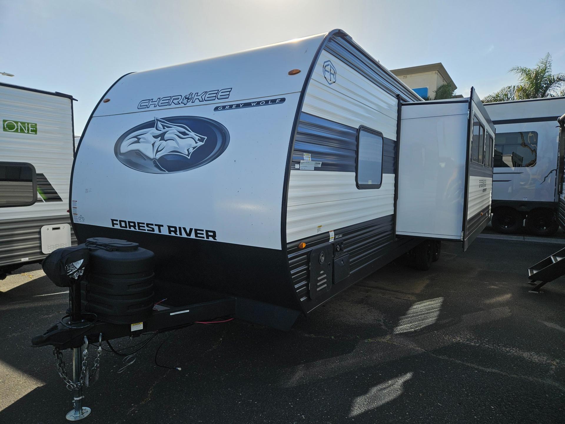 2026 Forest River RV 2026 Forest River RV Cherokee Grey Wolf - thumbnail 5