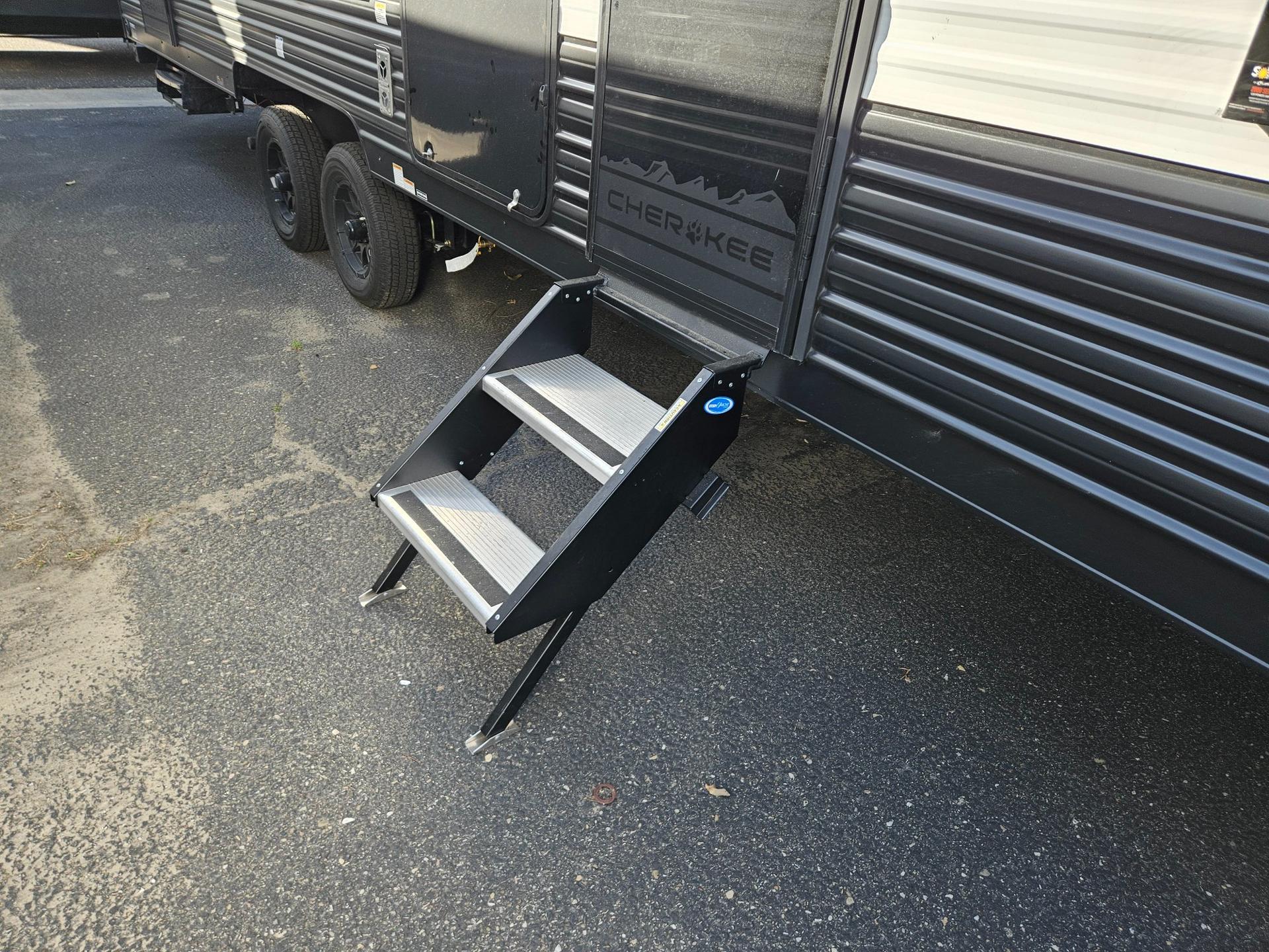 2026 Forest River RV 2026 Forest River RV Cherokee Grey Wolf - thumbnail 33