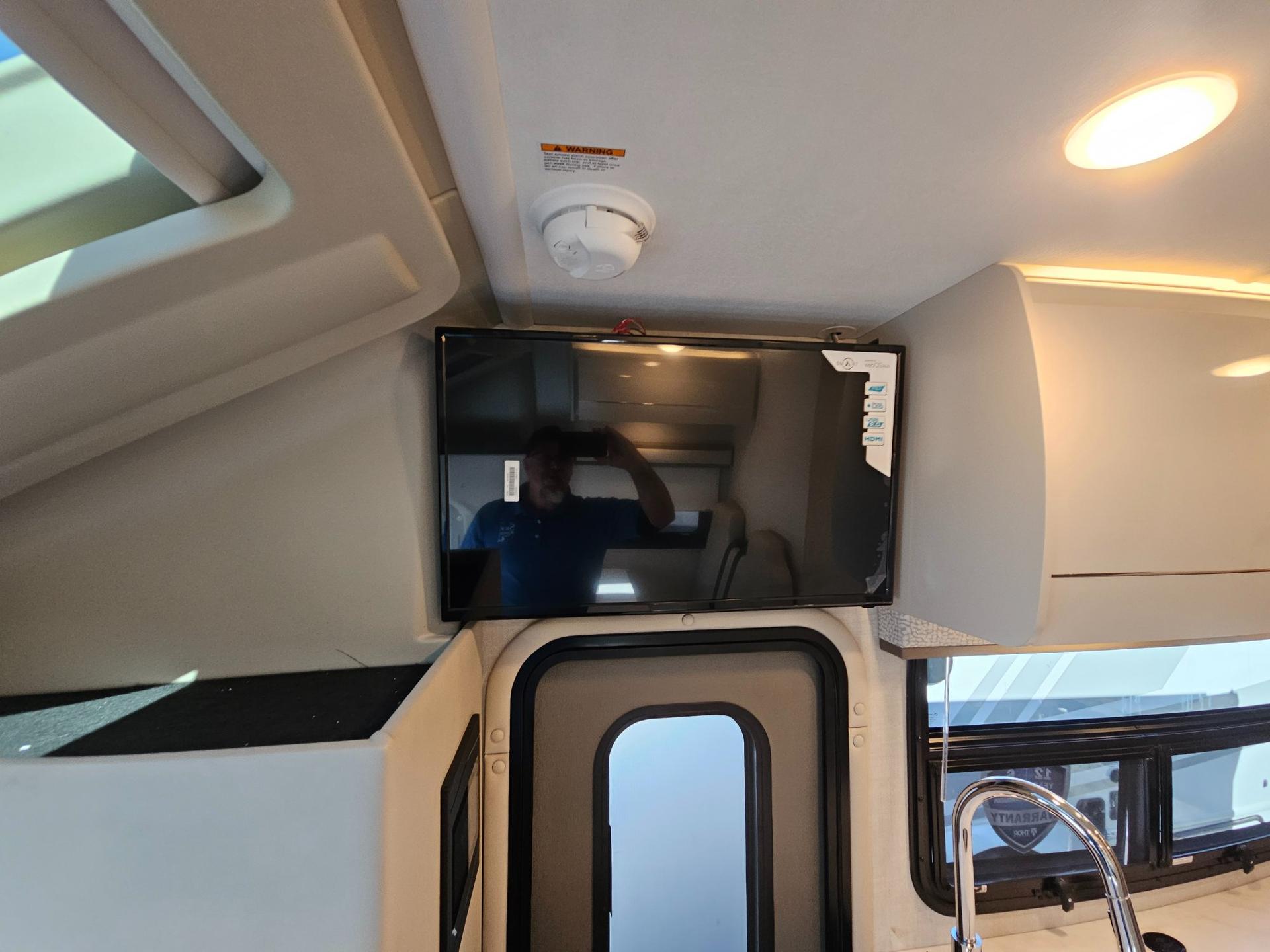 2026 Thor Motor Coach 2026 Thor Motor Coach Gemini Trip - thumbnail 12