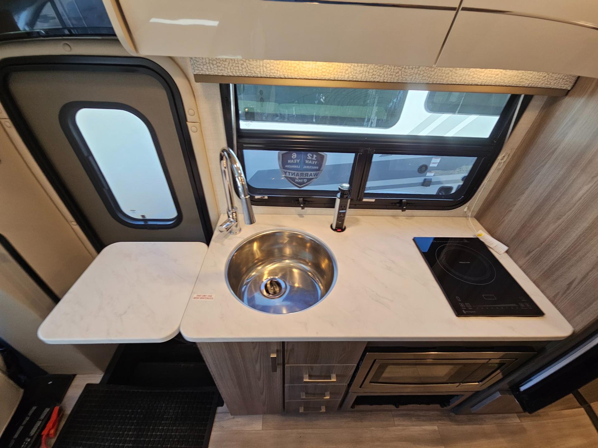 2026 Thor Motor Coach 2026 Thor Motor Coach Gemini Trip - thumbnail 14