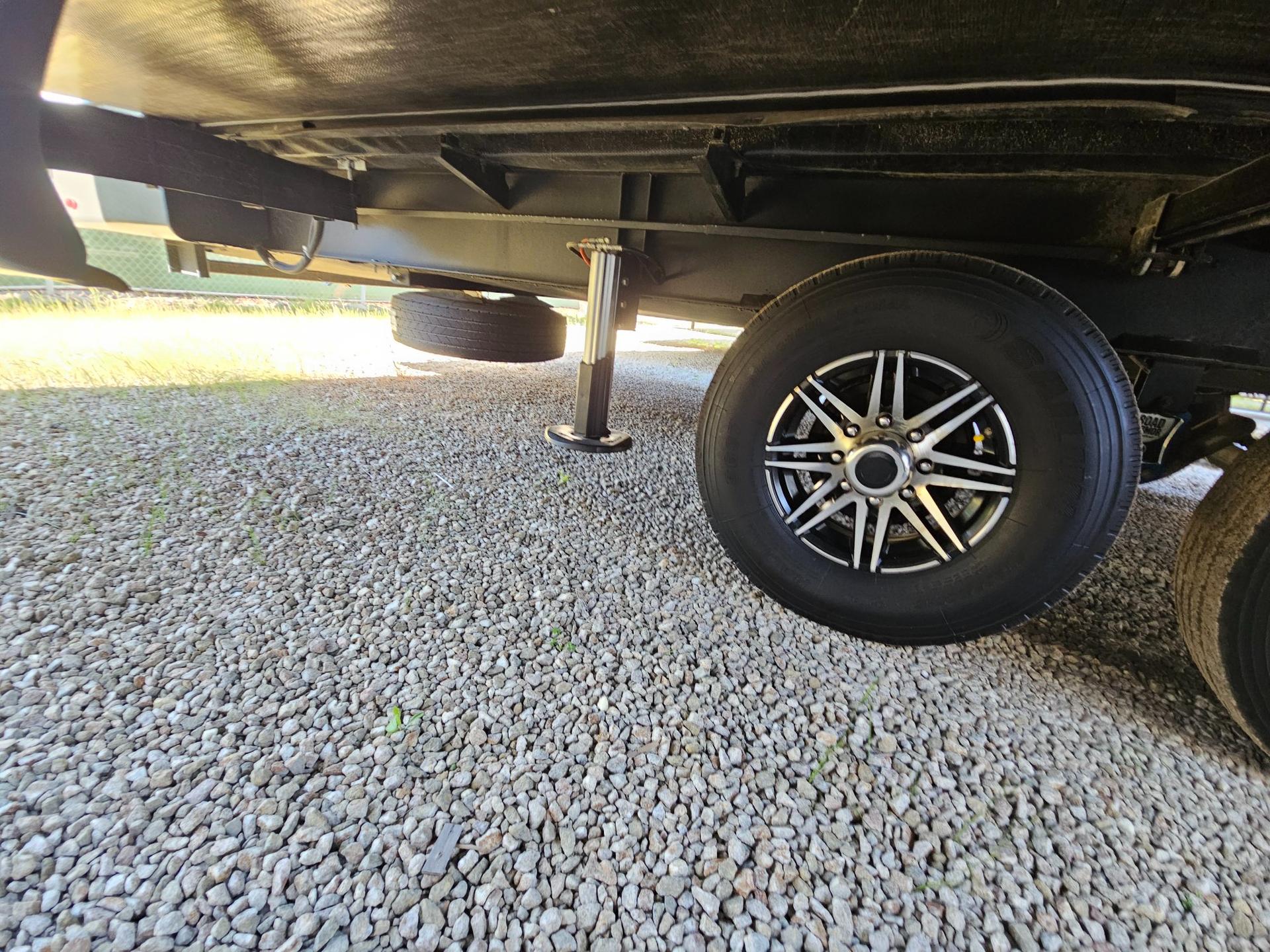 2024 Keystone RV 2024 Keystone RV Montana - thumbnail 51