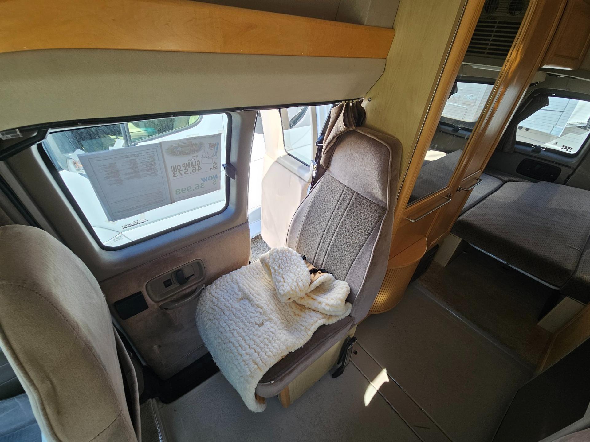 2006 Roadtrek 2006 Roadtrek 190 Versatile - thumbnail 9