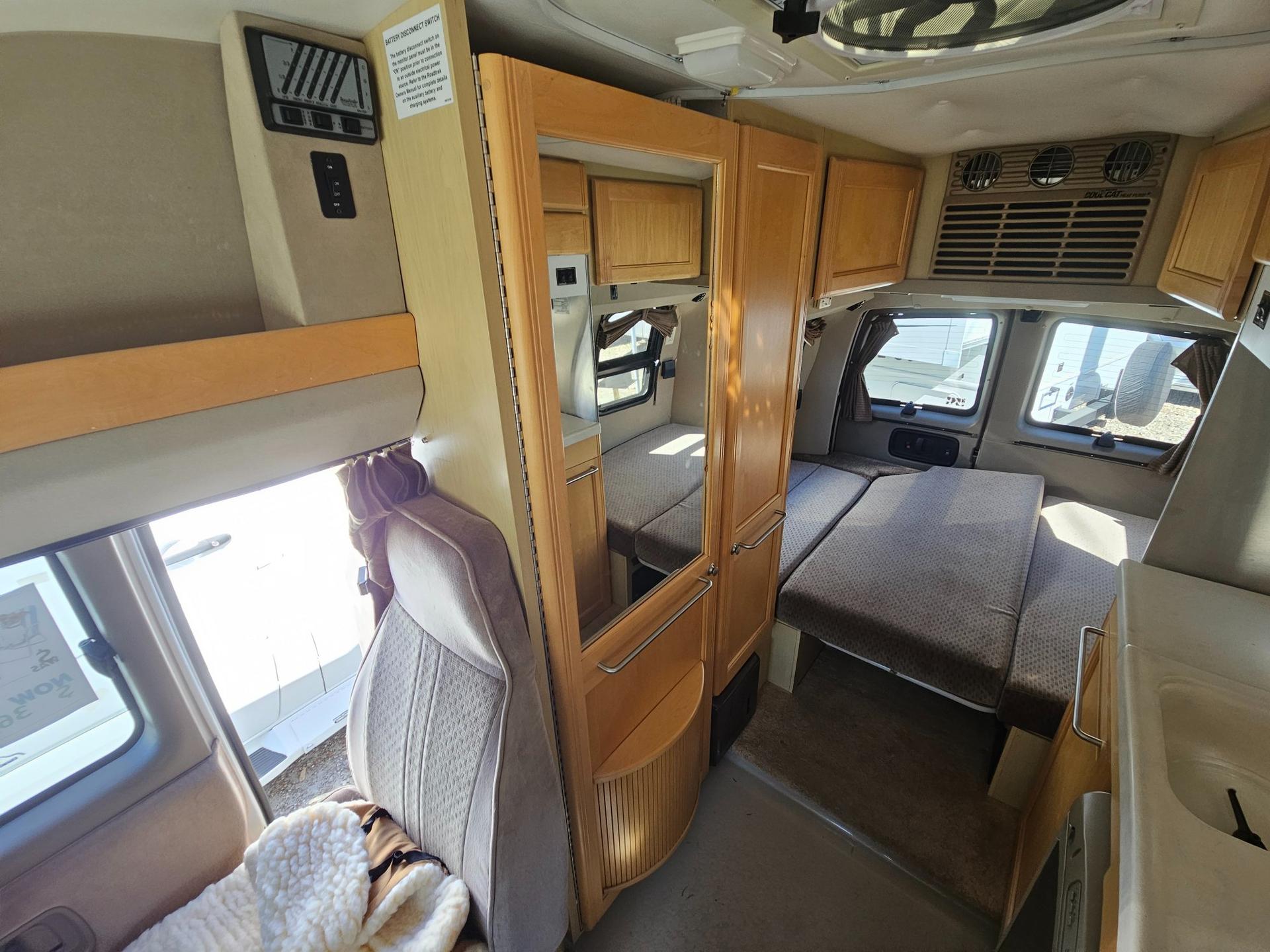 2006 Roadtrek 2006 Roadtrek 190 Versatile - thumbnail 10