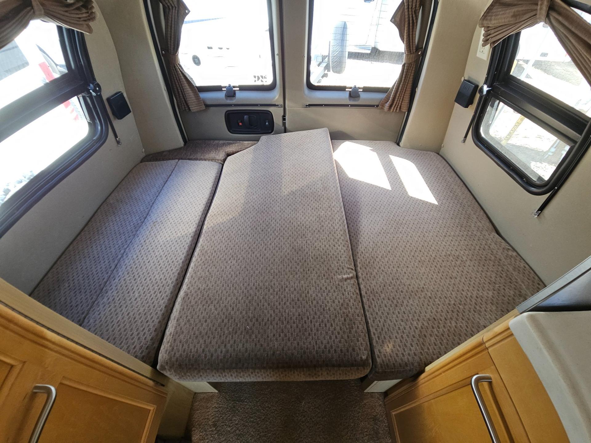 2006 Roadtrek 2006 Roadtrek 190 Versatile - thumbnail 14