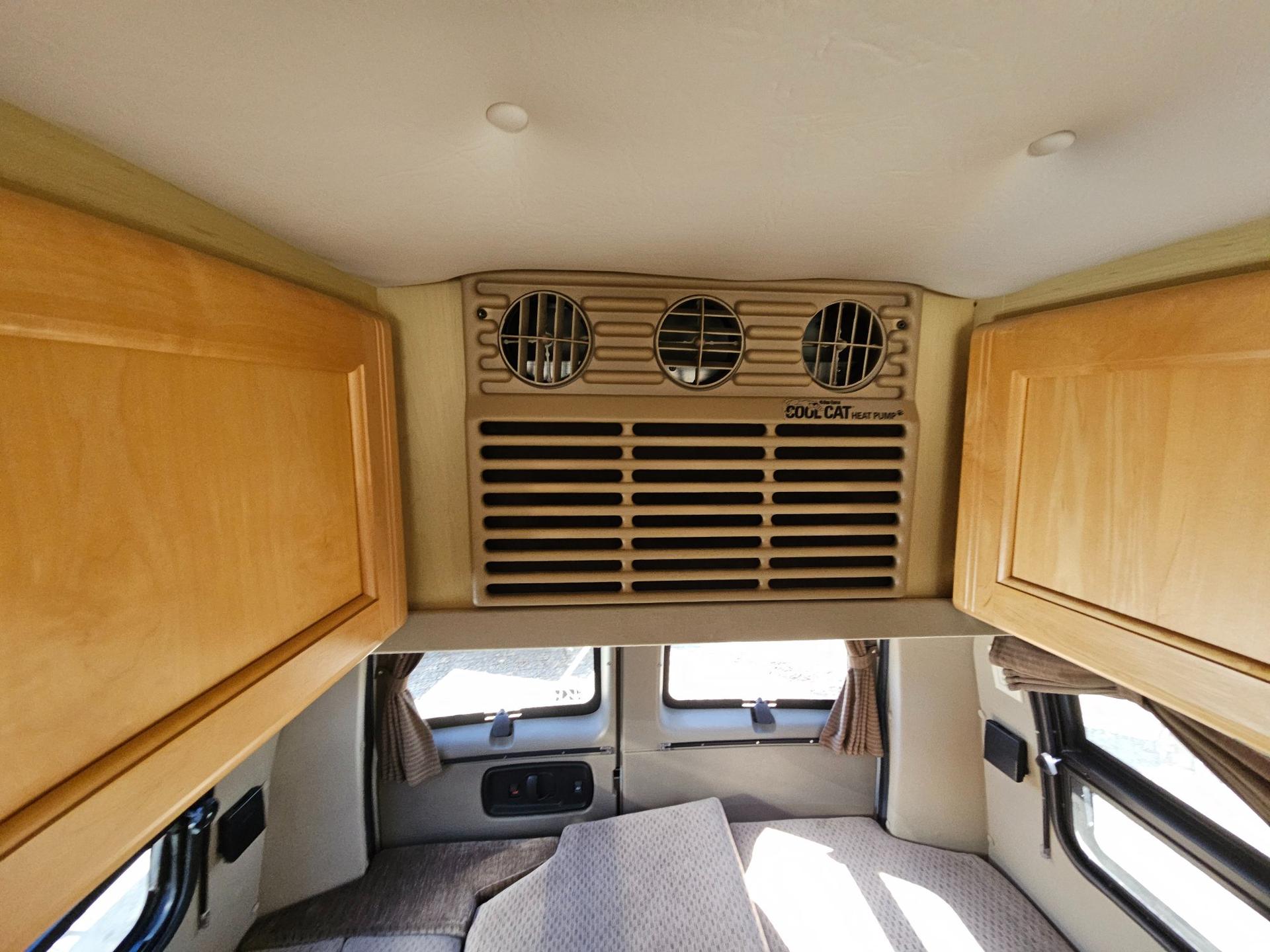 2006 Roadtrek 2006 Roadtrek 190 Versatile - thumbnail 16