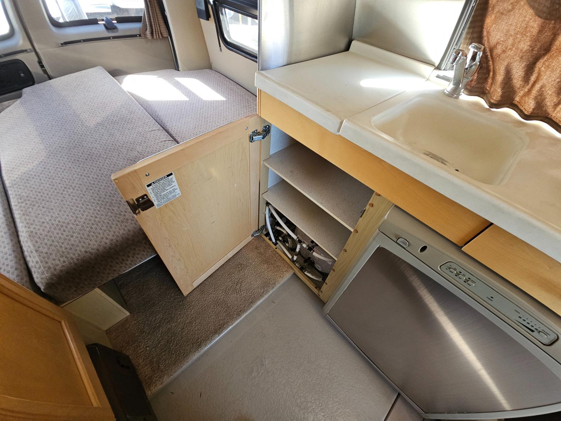 2006 Roadtrek 2006 Roadtrek 190 Versatile - thumbnail 19