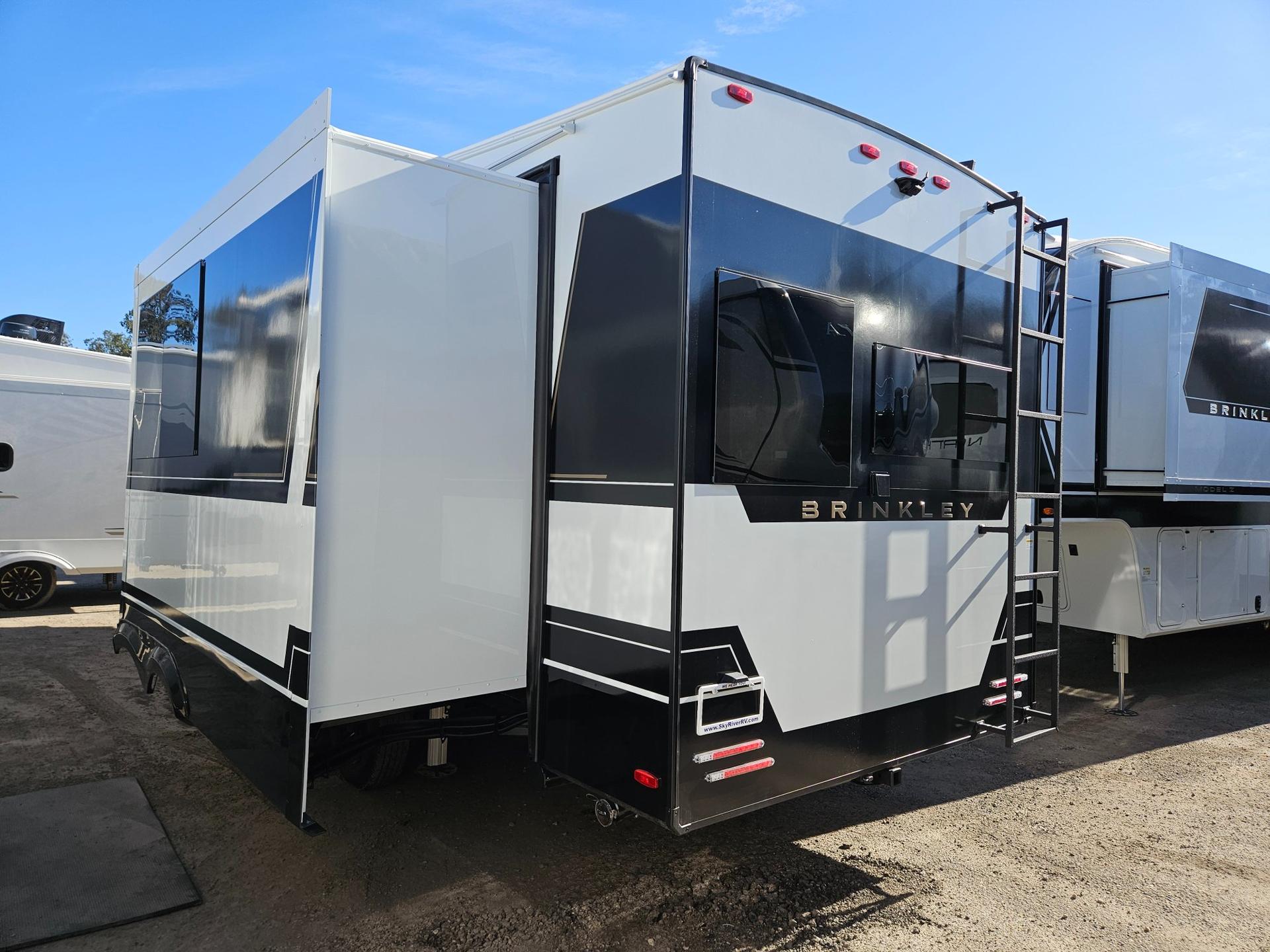 2026 Brinkley RV 2026 Brinkley RV Model Z - thumbnail 4