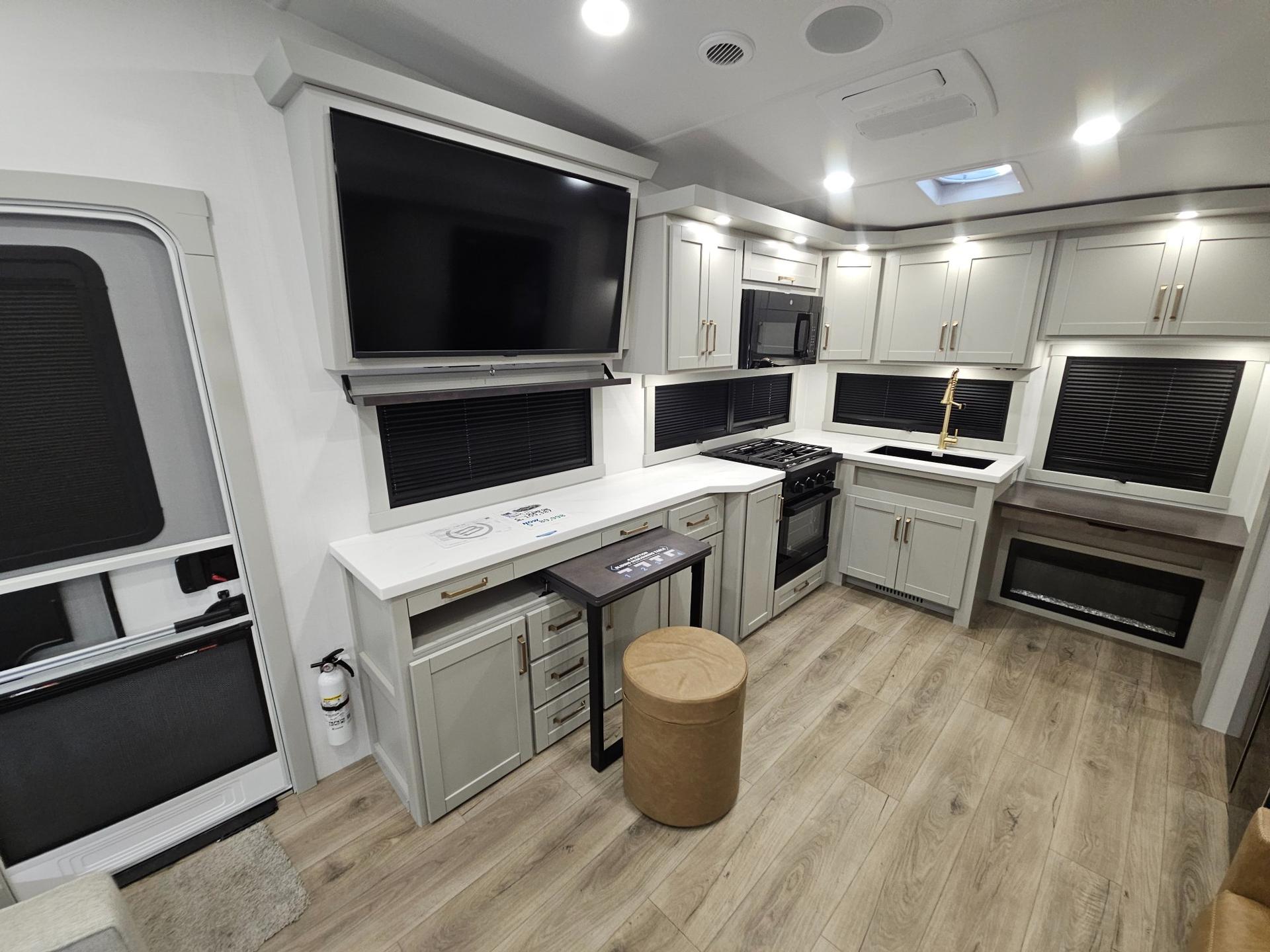 2026 Brinkley RV 2026 Brinkley RV Model Z - thumbnail 7