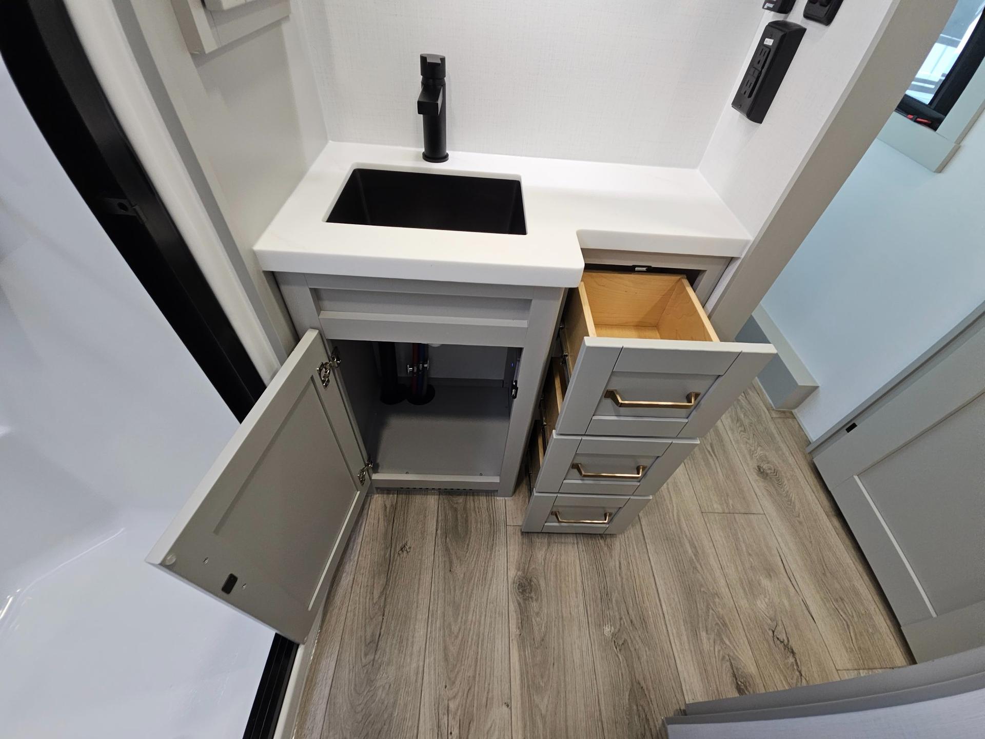 2026 Brinkley RV 2026 Brinkley RV Model Z - thumbnail 29