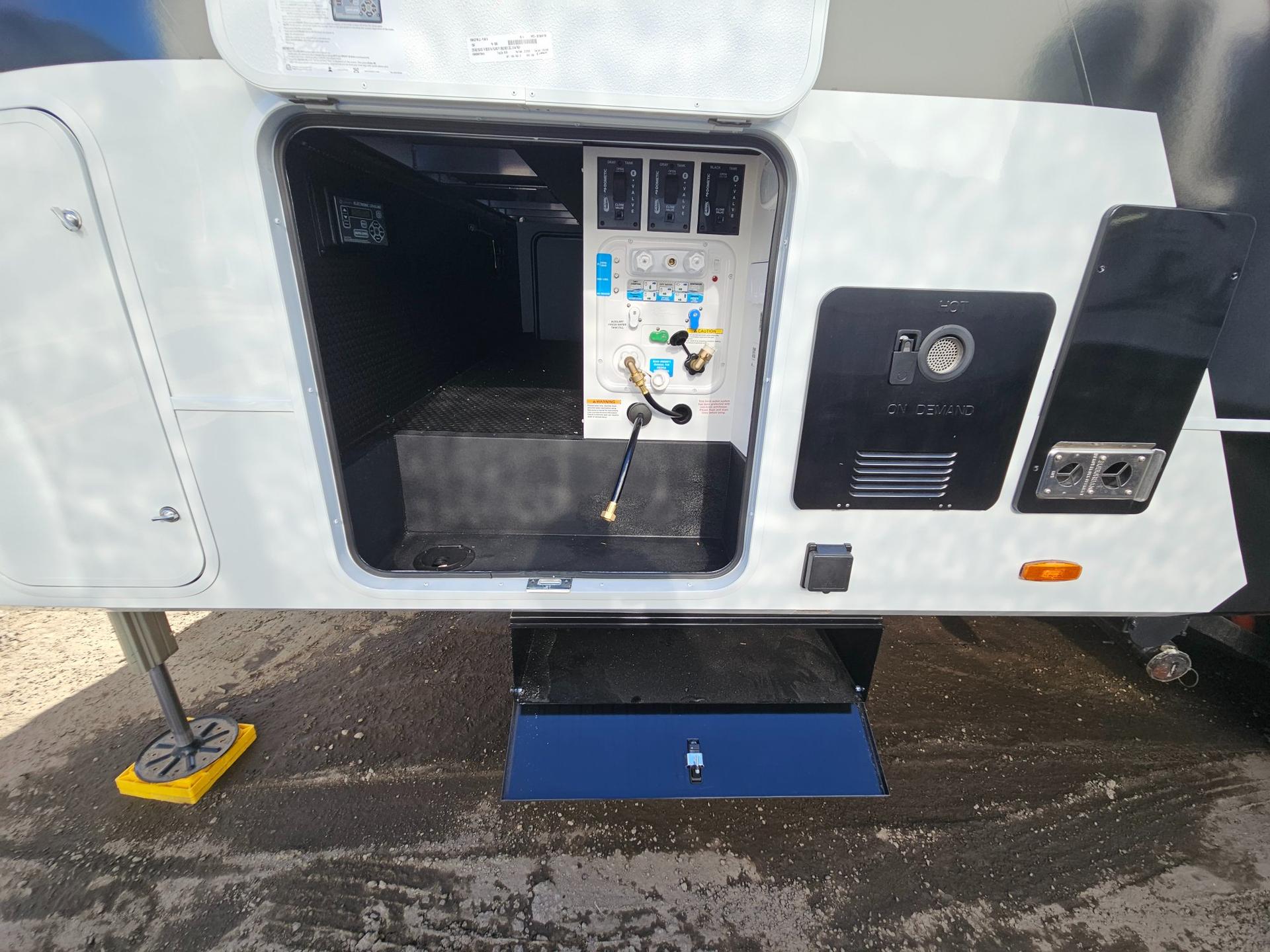 2026 Brinkley RV 2026 Brinkley RV Model Z - thumbnail 50