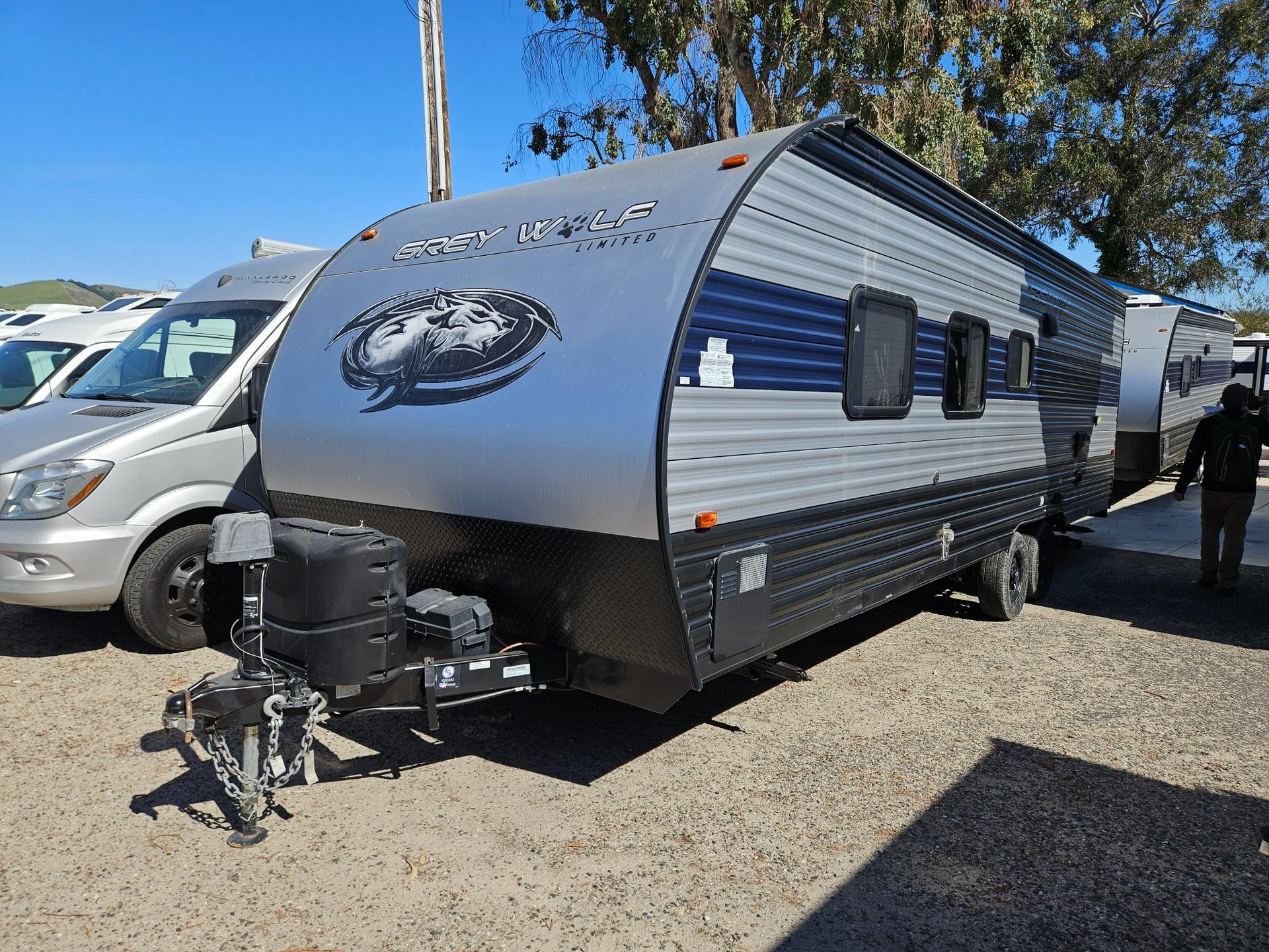 2022 Forest River RV 2022 Forest River RV Cherokee Grey Wolf - thumbnail 3