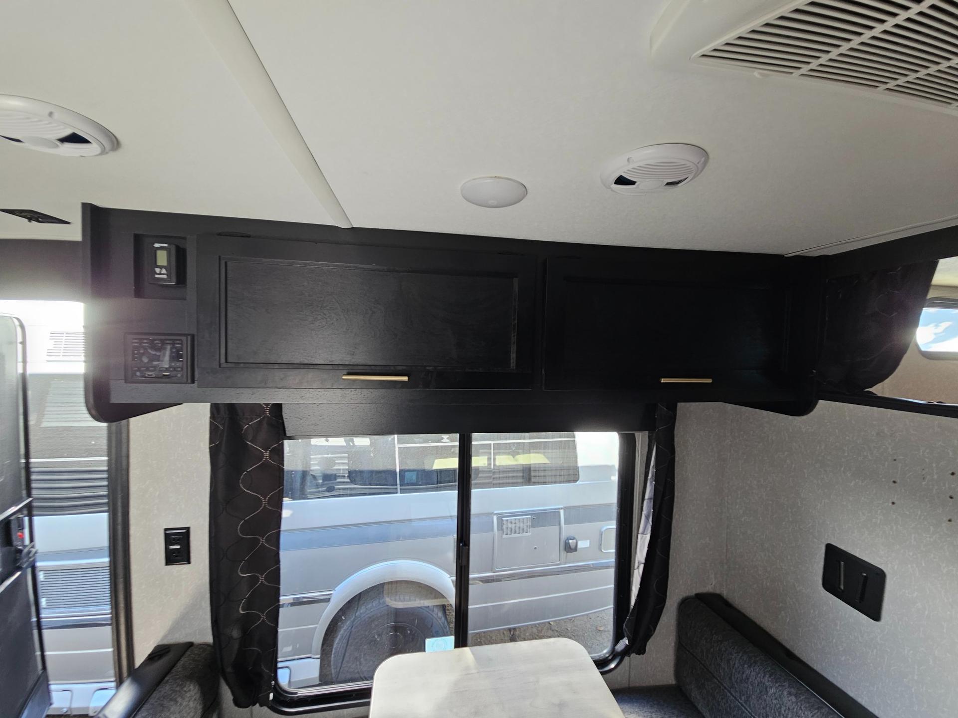 2022 Forest River RV 2022 Forest River RV Cherokee Grey Wolf - thumbnail 8