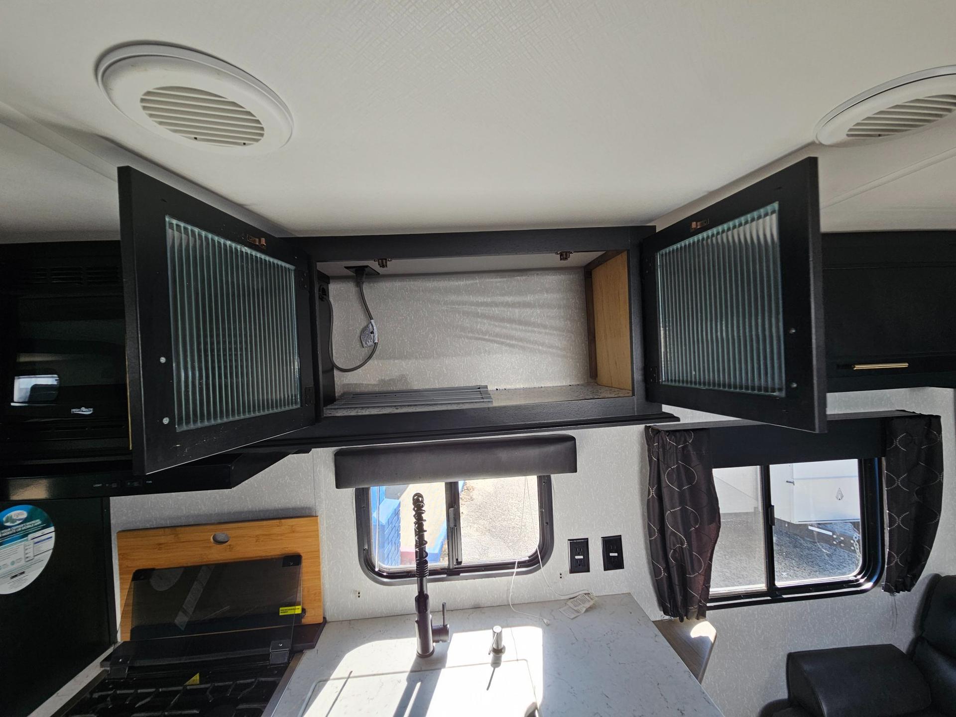 2022 Forest River RV 2022 Forest River RV Cherokee Grey Wolf - thumbnail 15