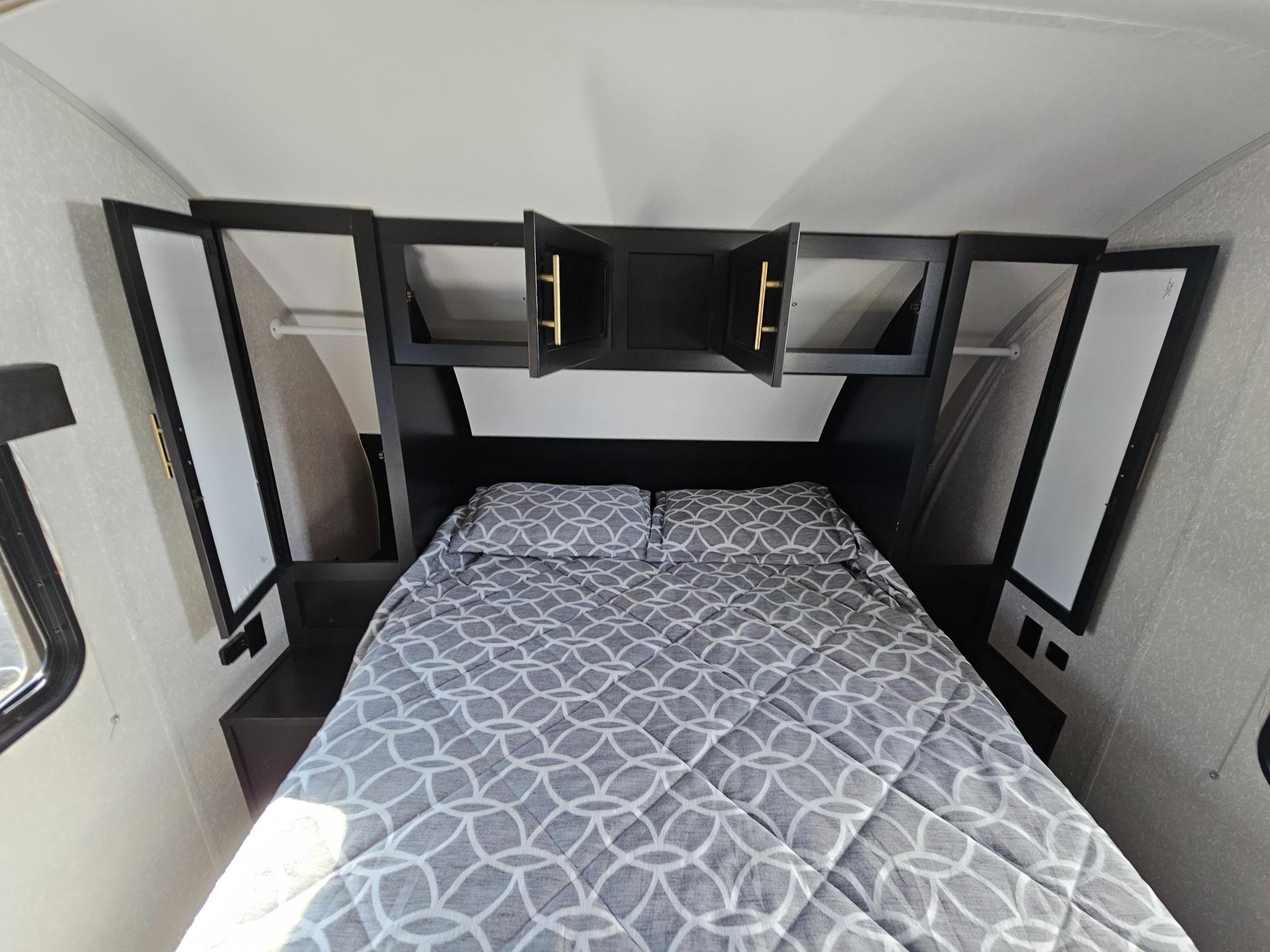 2022 Forest River RV 2022 Forest River RV Cherokee Grey Wolf - thumbnail 19