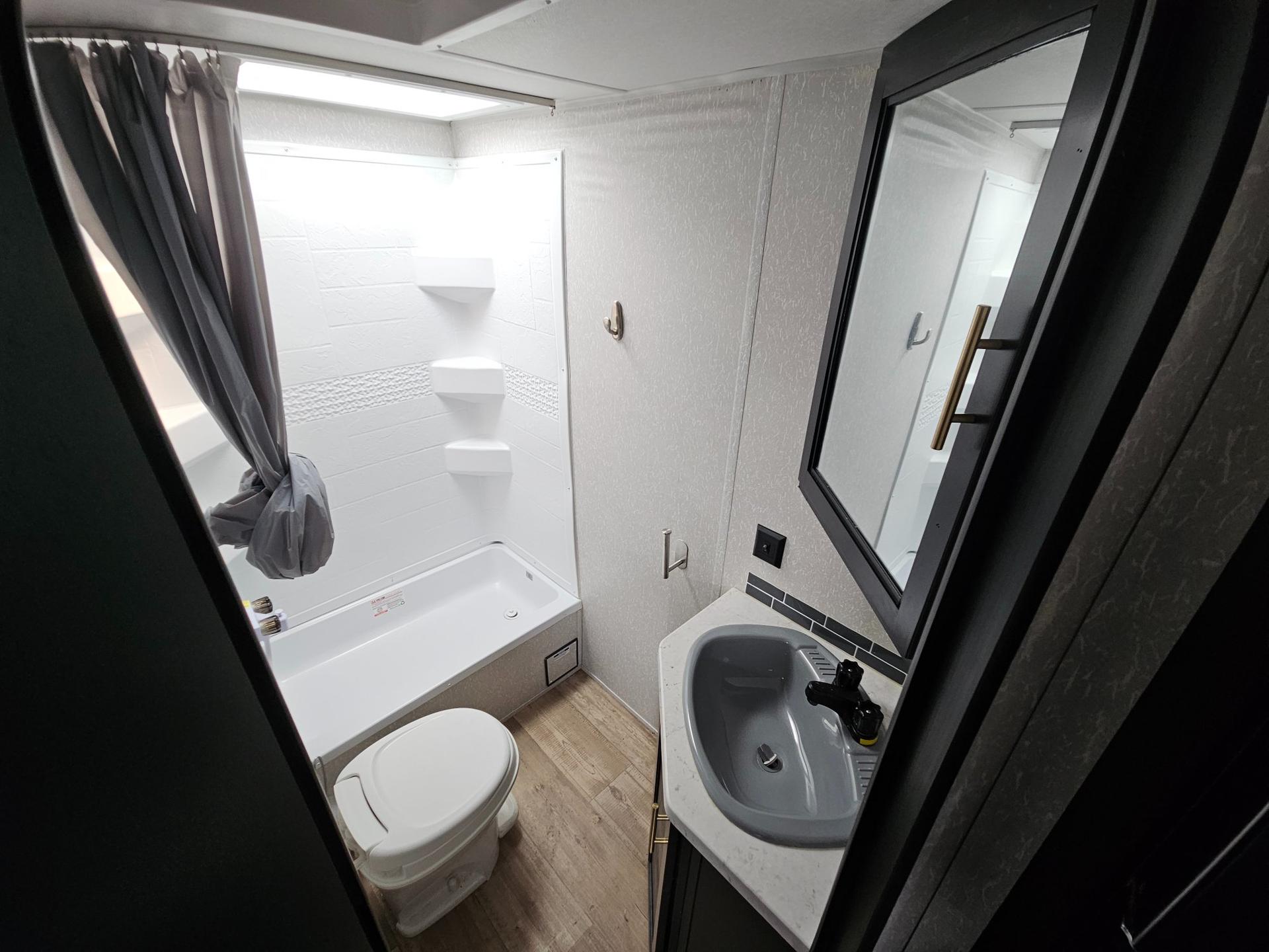 2022 Forest River RV 2022 Forest River RV Cherokee Grey Wolf - thumbnail 20