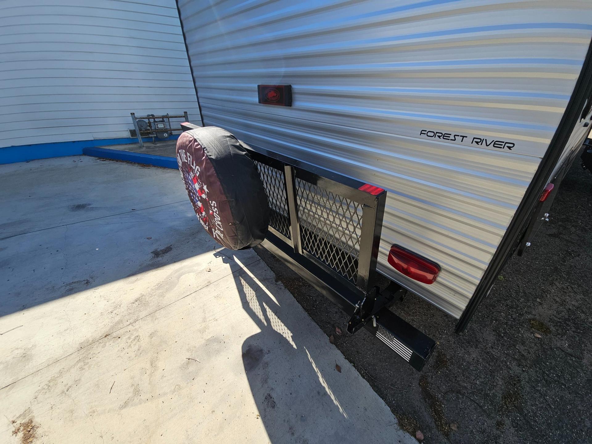 2022 Forest River RV 2022 Forest River RV Cherokee Grey Wolf - thumbnail 36