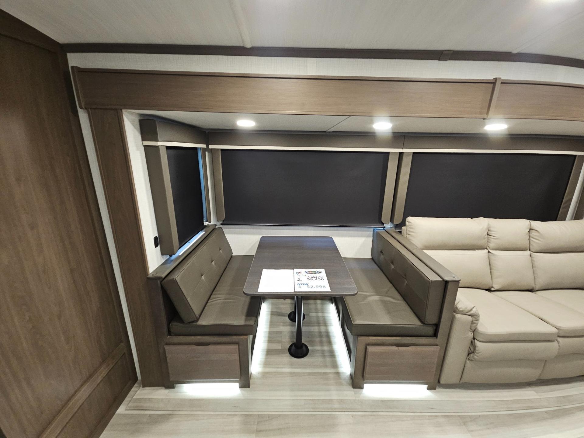 2026 Keystone RV 2026 Keystone RV Cougar Half-Ton - thumbnail 8