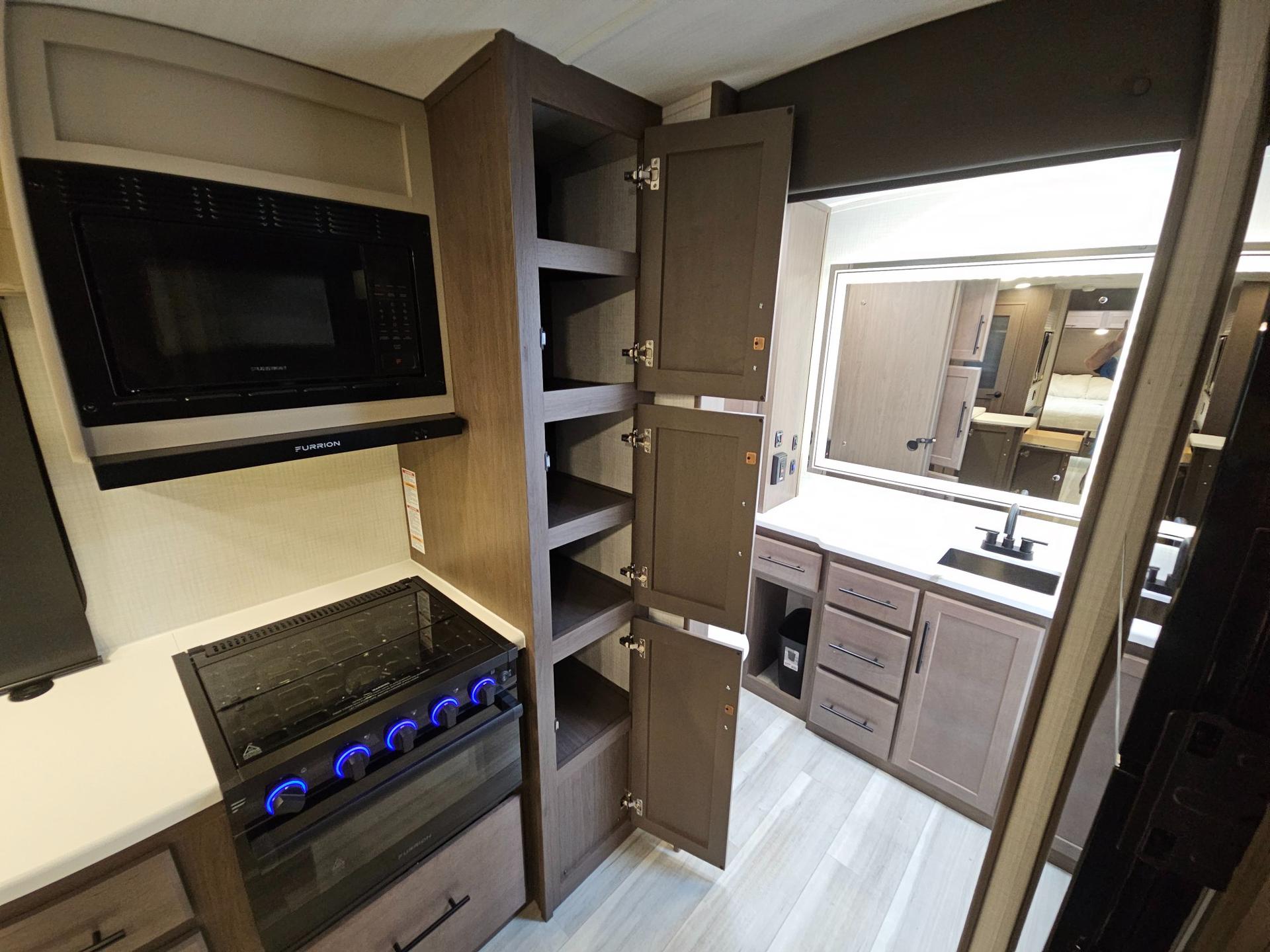 2026 Keystone RV 2026 Keystone RV Cougar Half-Ton - thumbnail 12