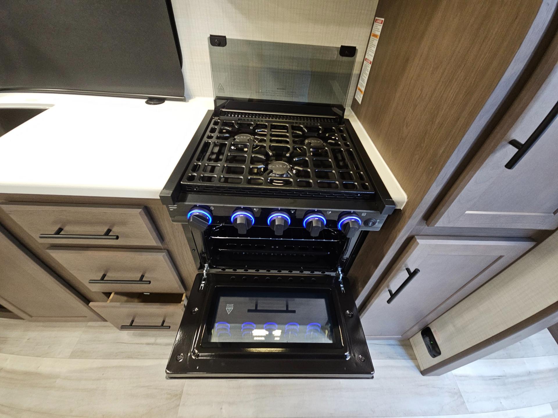 2026 Keystone RV 2026 Keystone RV Cougar Half-Ton - thumbnail 14