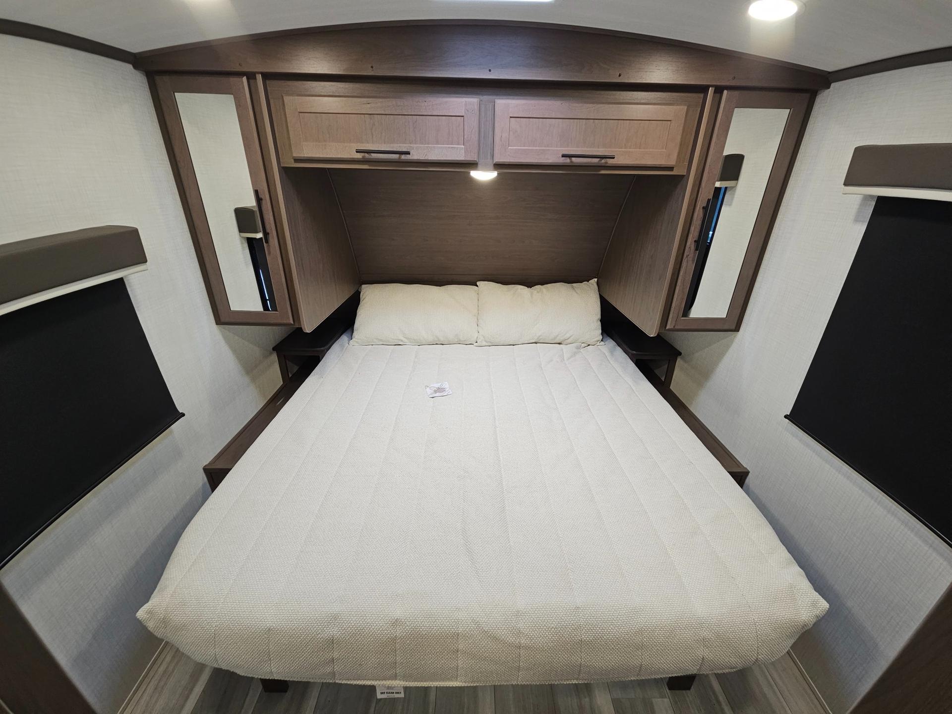 2026 Keystone RV 2026 Keystone RV Cougar Half-Ton - thumbnail 18