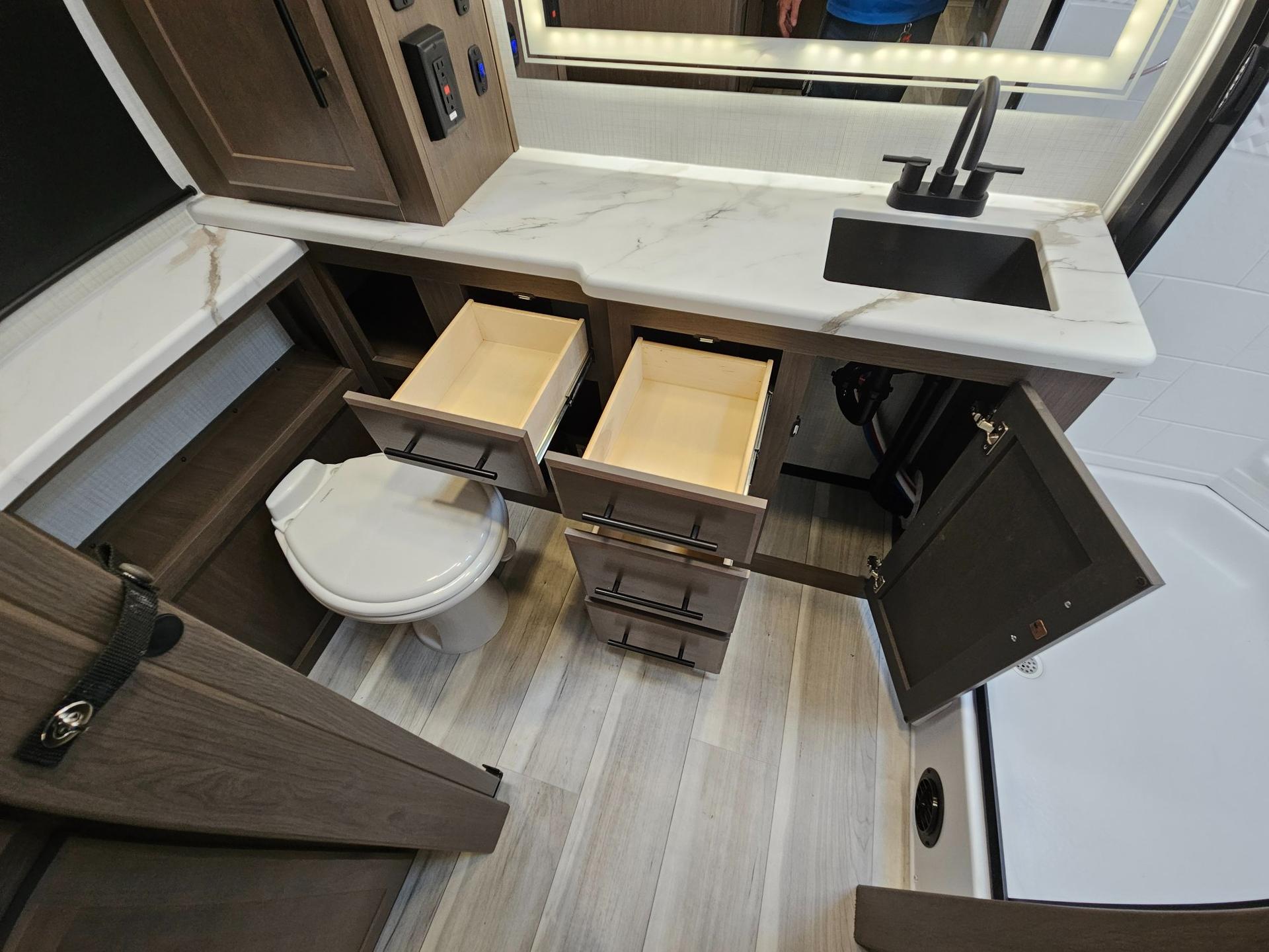 2026 Keystone RV 2026 Keystone RV Cougar Half-Ton - thumbnail 26