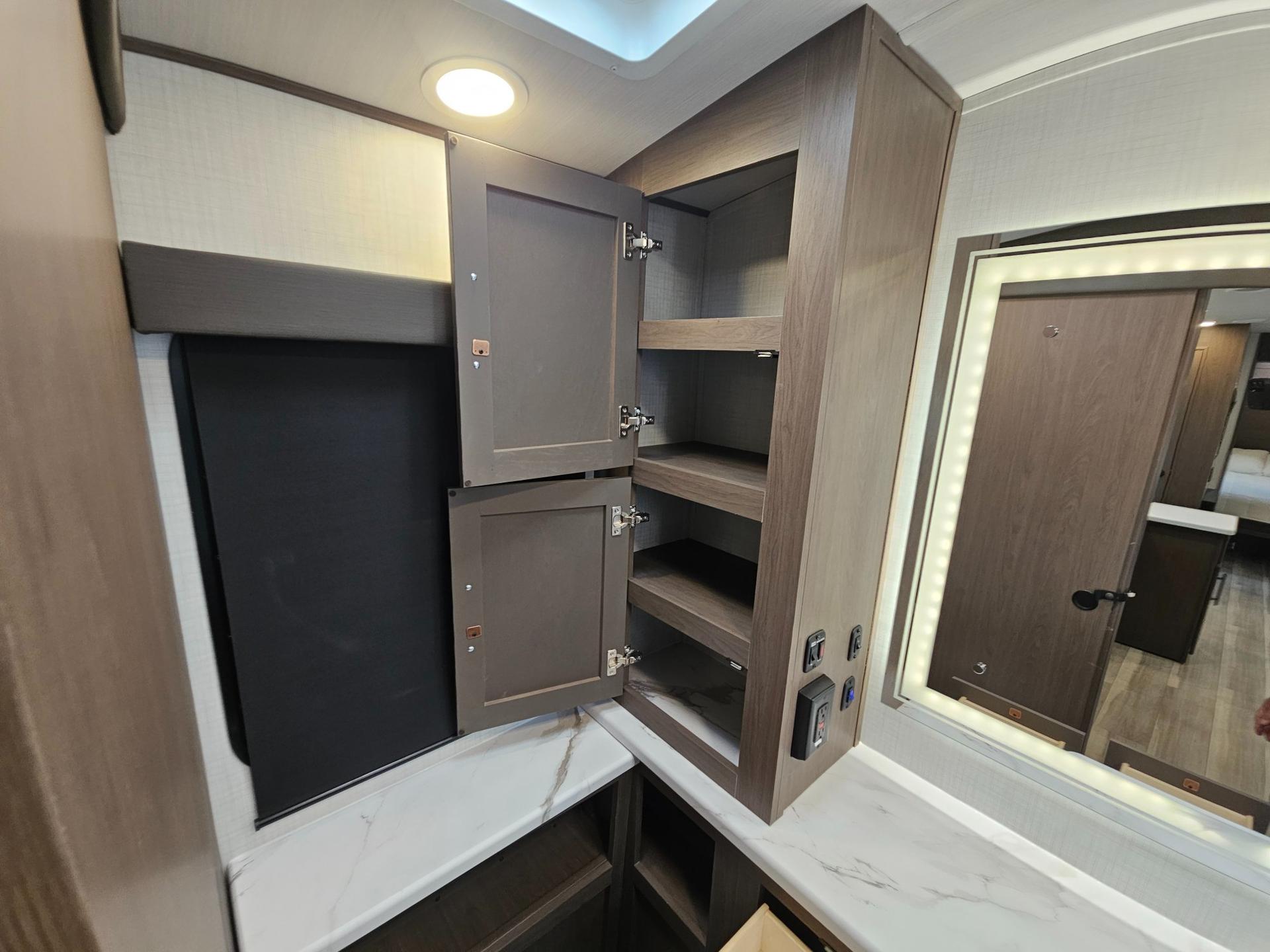 2026 Keystone RV 2026 Keystone RV Cougar Half-Ton - thumbnail 27