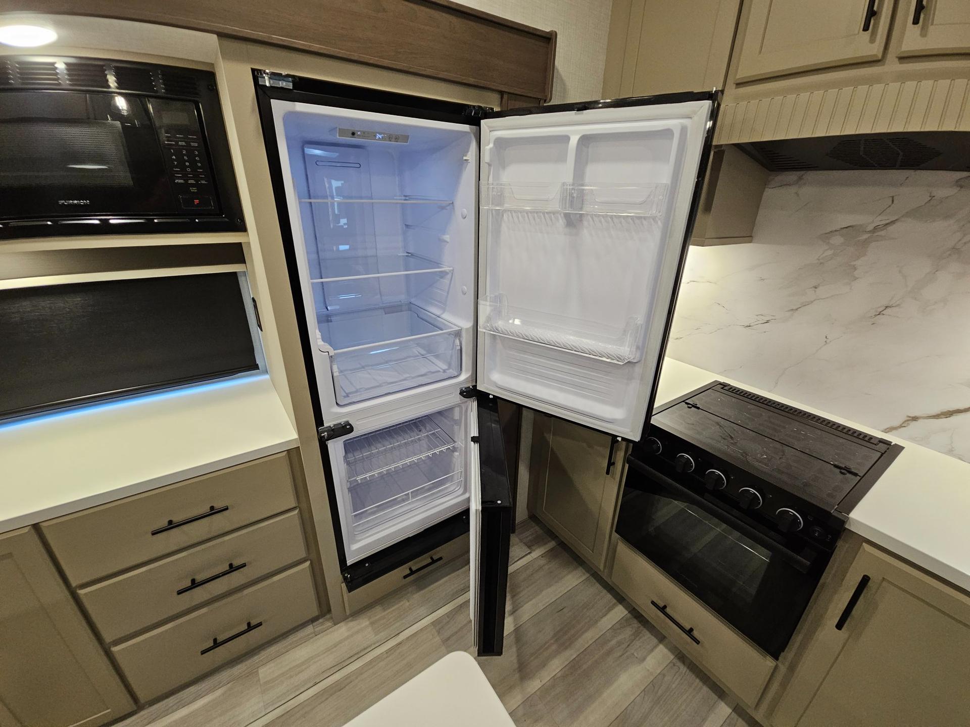 2026 Keystone RV 2026 Keystone RV Cougar Half-Ton - thumbnail 16