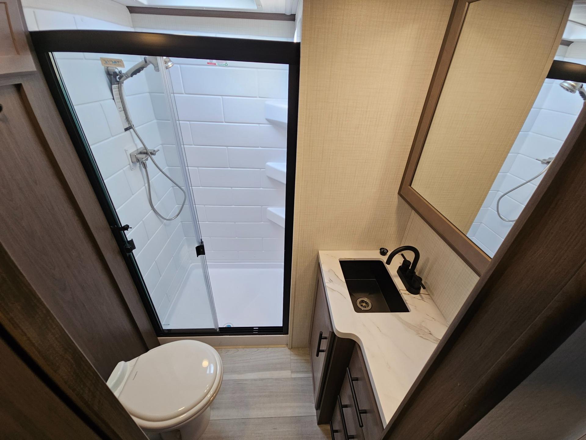 2026 Keystone RV 2026 Keystone RV Cougar Half-Ton - thumbnail 24