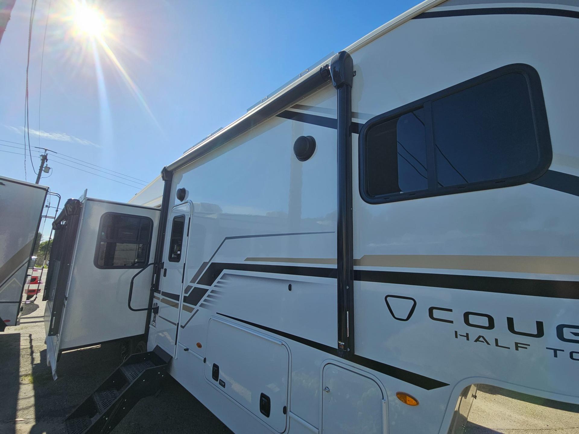 2026 Keystone RV 2026 Keystone RV Cougar Half-Ton - thumbnail 41